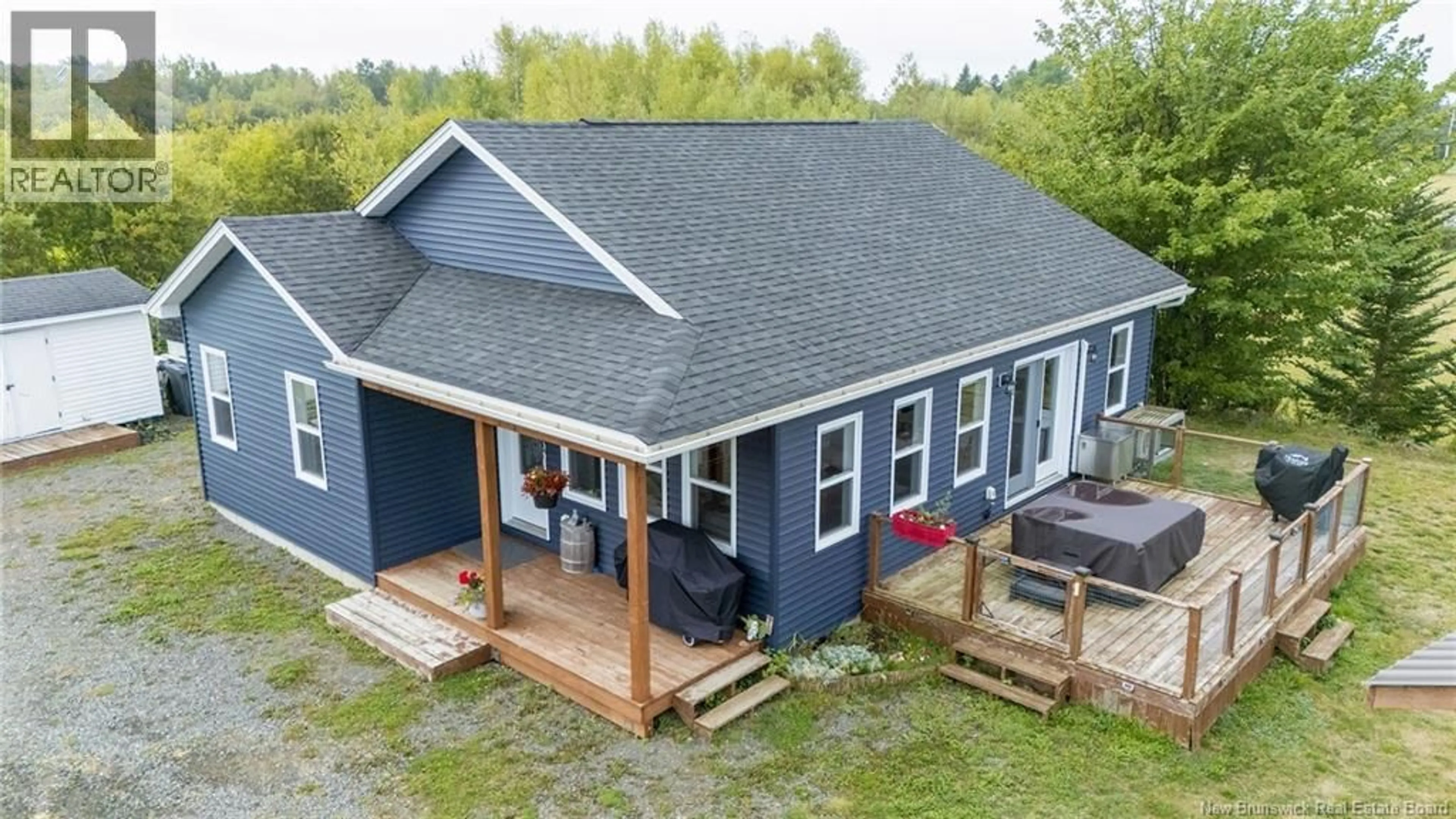 A pic from outside/outdoor area/front of a property/back of a property/a pic from drone, building for 55 ALBEO ROAD, Bouctouche New Brunswick E4S3X5