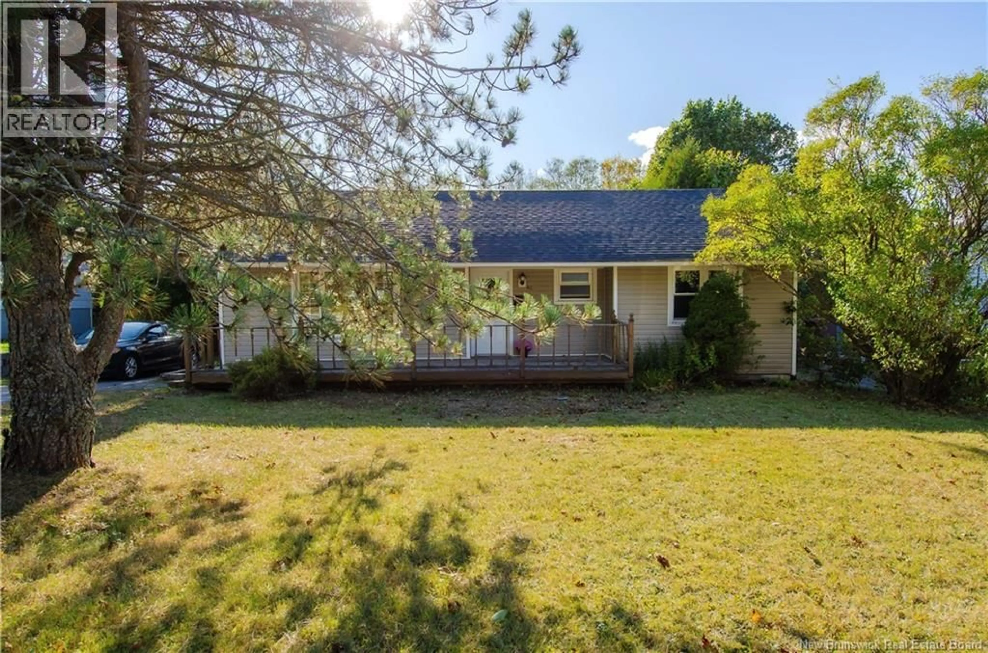 A pic from outside/outdoor area/front of a property/back of a property/a pic from drone, street for 40 CREIGHTON AVENUE, Saint John New Brunswick E2J3G7