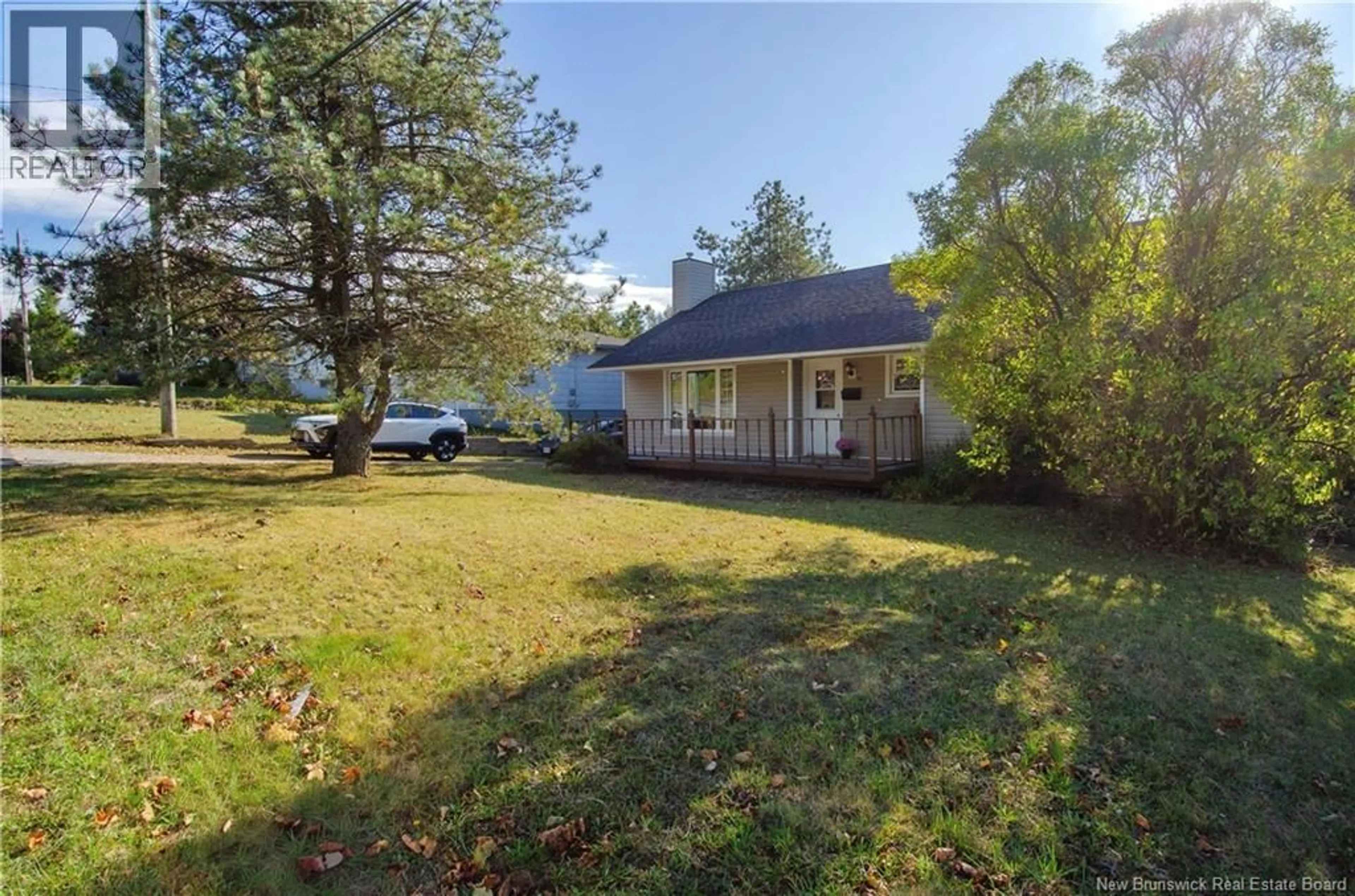 A pic from outside/outdoor area/front of a property/back of a property/a pic from drone, unknown for 40 CREIGHTON AVENUE, Saint John New Brunswick E2J3G7