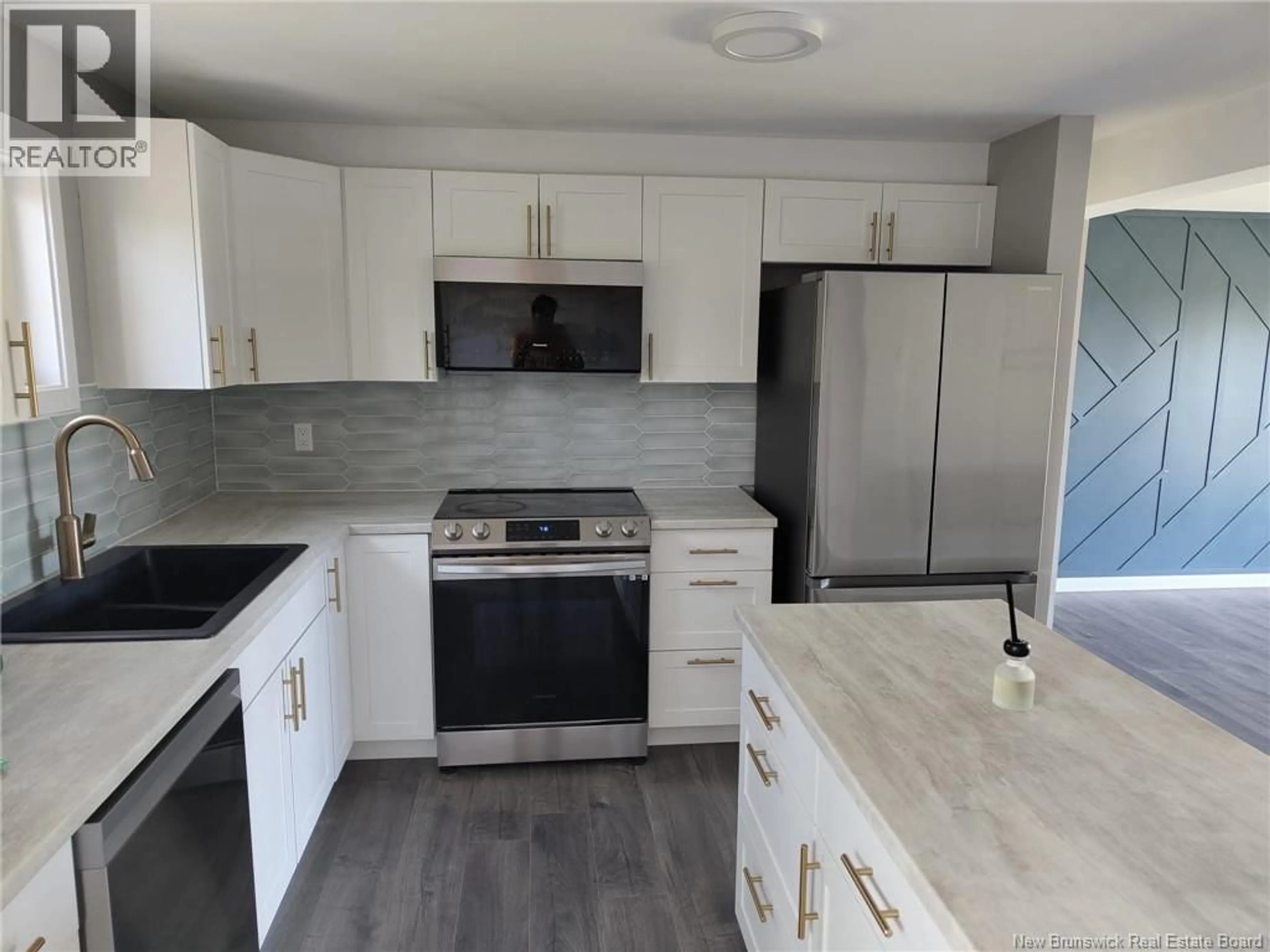Open concept kitchen, unknown for 48 DE L'EGLISE, Bouctouche New Brunswick E4S2Z9