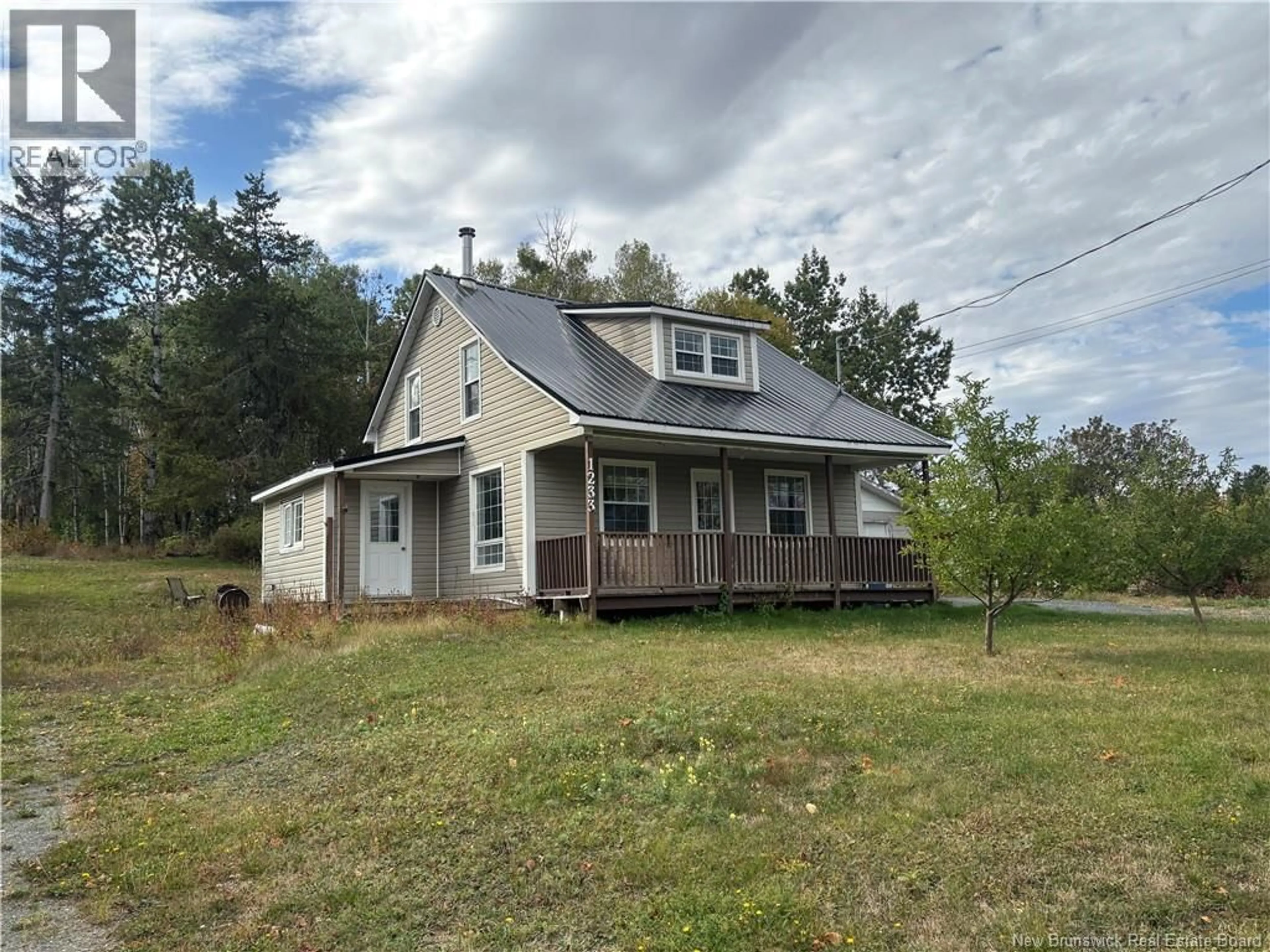 Home with vinyl exterior material, unknown for 1233 ROUTE 322, Robertville New Brunswick E8K2P5