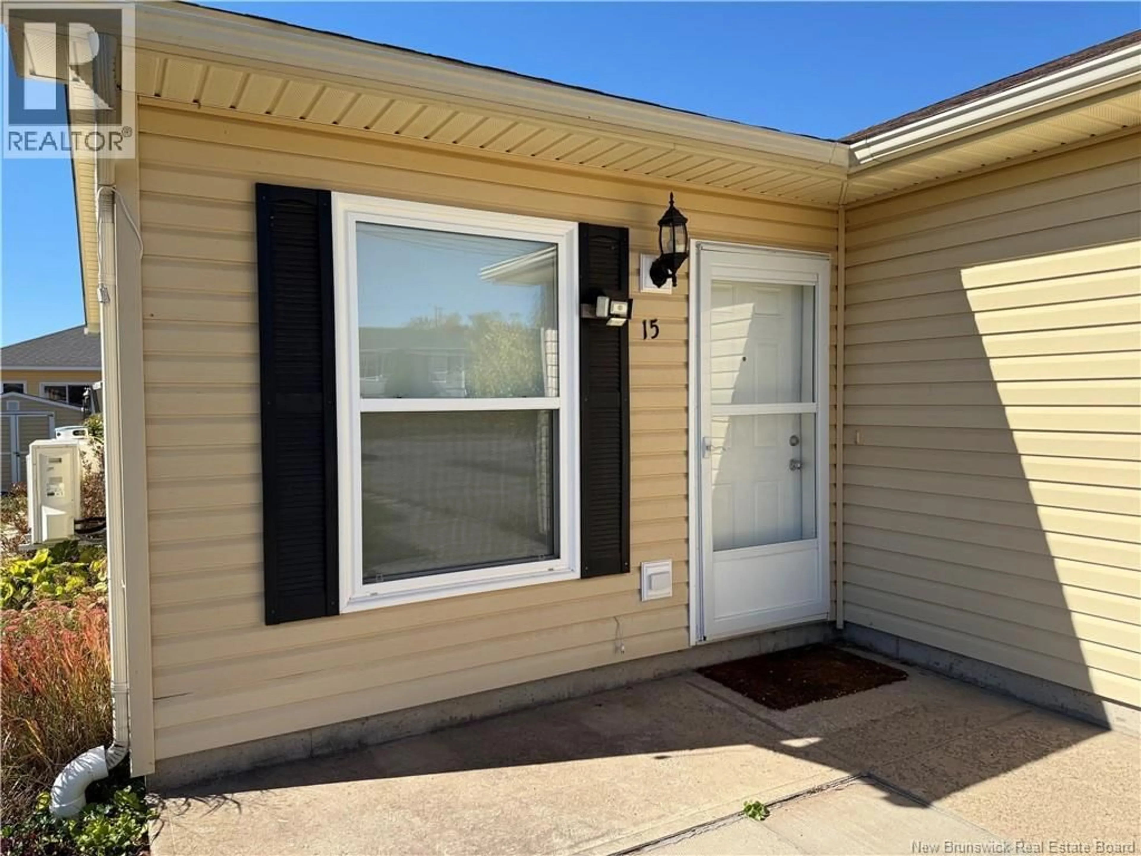 Home with vinyl exterior material, street for 15 IMPERIAL DRIVE, Sussex New Brunswick E4E0A7