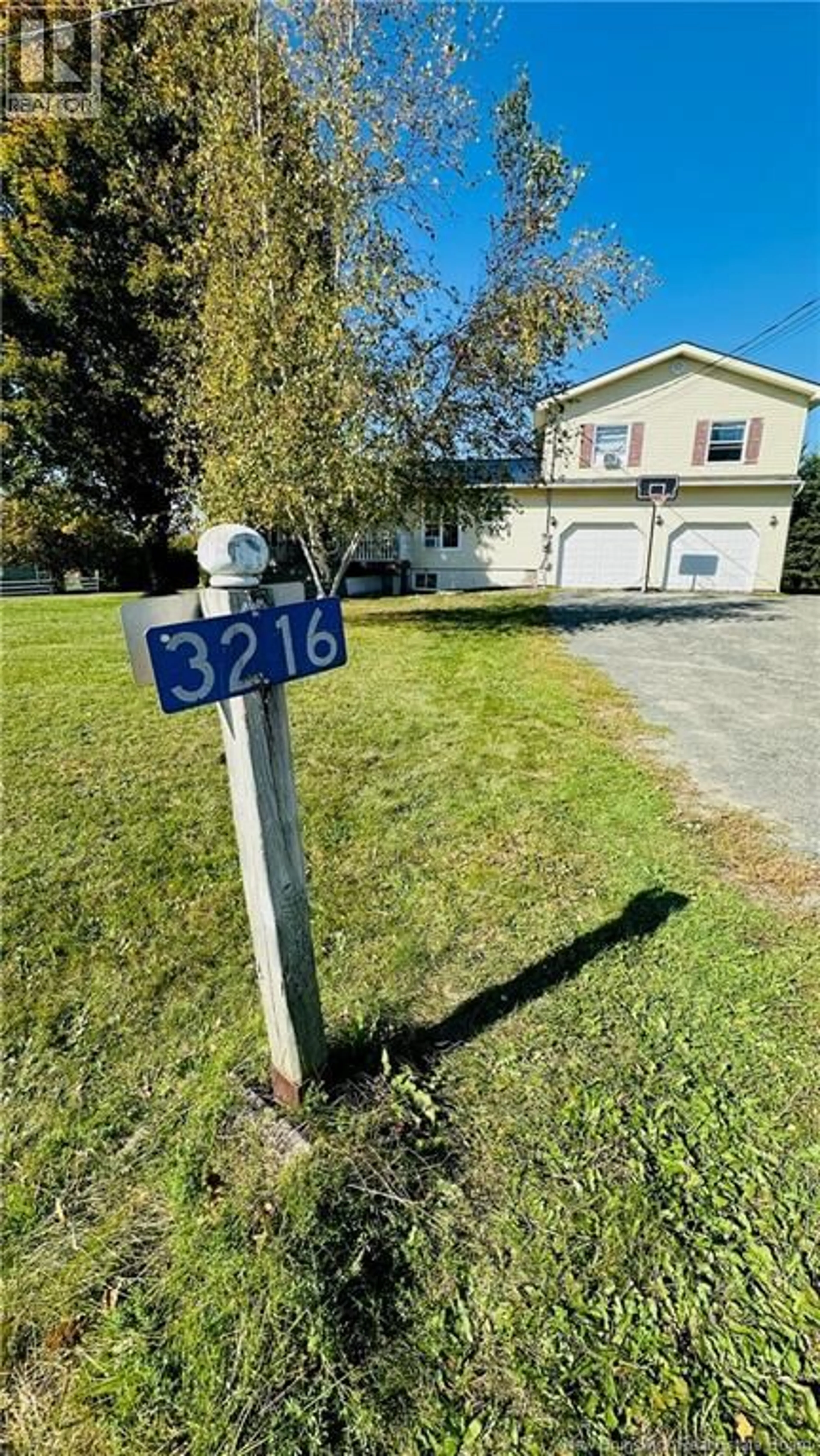 Unknown for 3216 585 ROUTE ROUTE, Newbridge New Brunswick E7N1K3