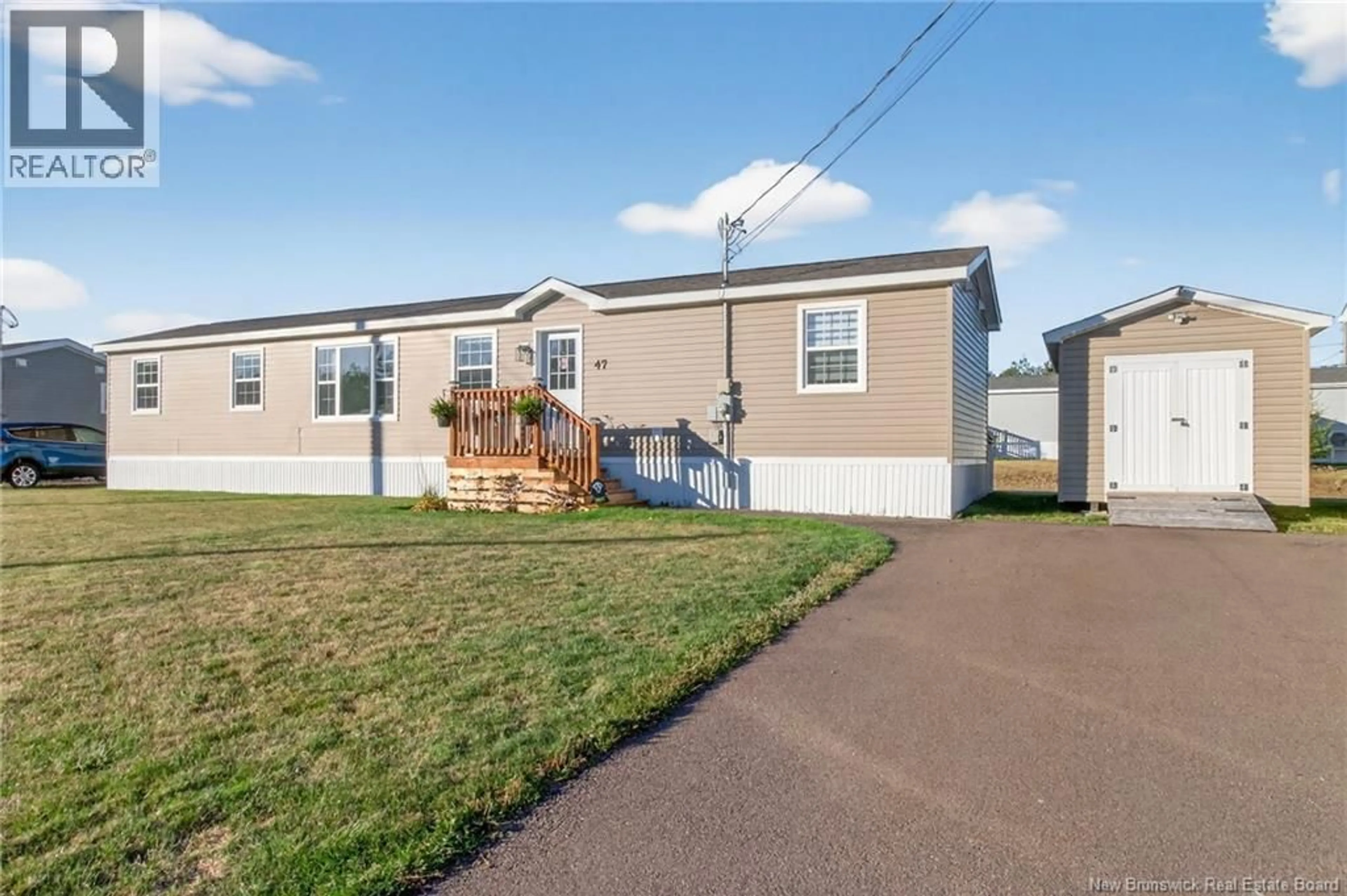 Home with vinyl exterior material, street for 47 PERROT STREET, Shediac New Brunswick E4P0H3