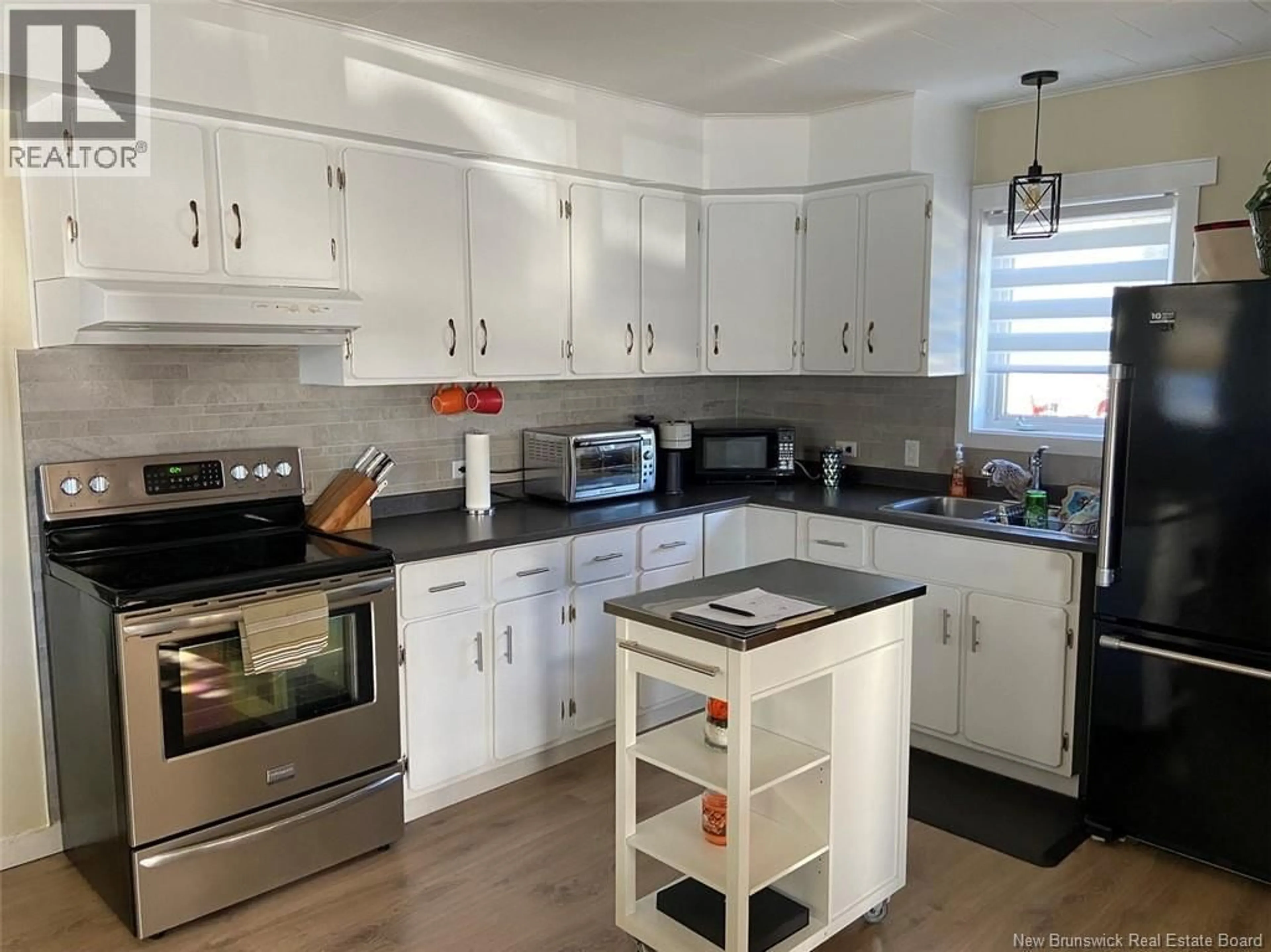 Open concept kitchen, unknown for 74 35TH AVENUE, Edmundston New Brunswick E3V2V2