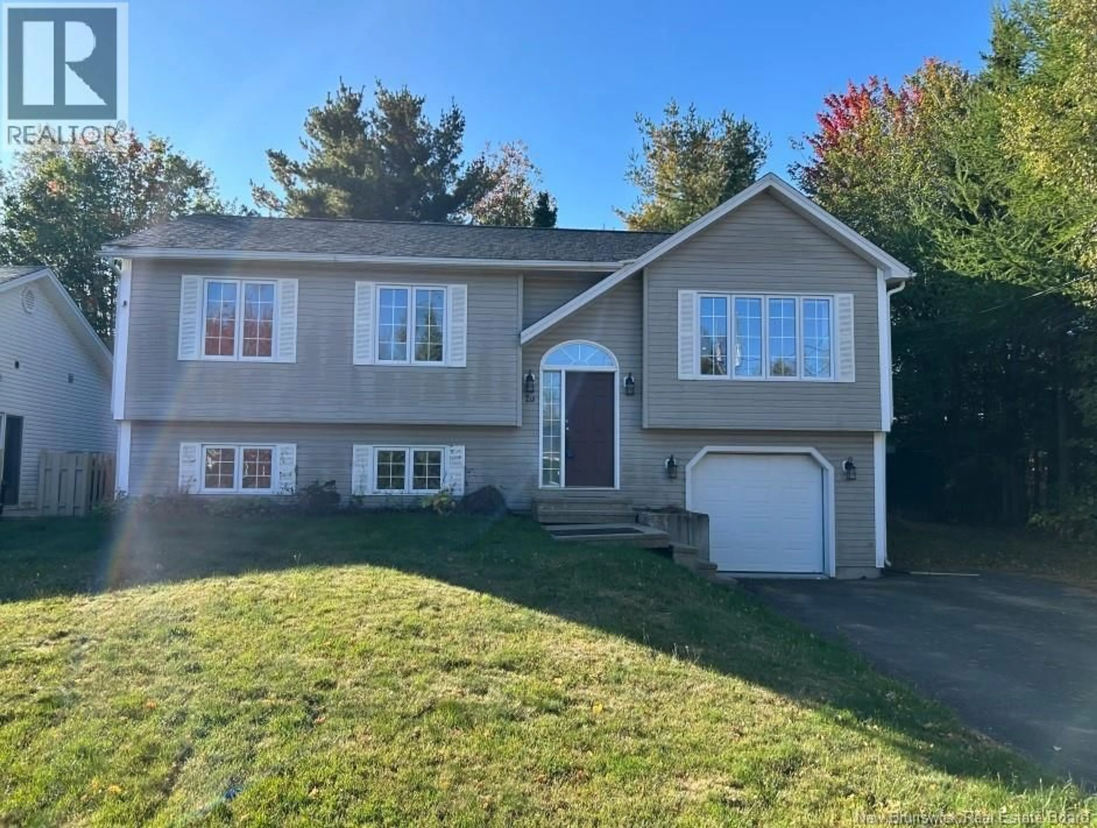 Home with vinyl exterior material, street for 28 FRANCELLE CRESCENT, Dieppe New Brunswick E1A7V3