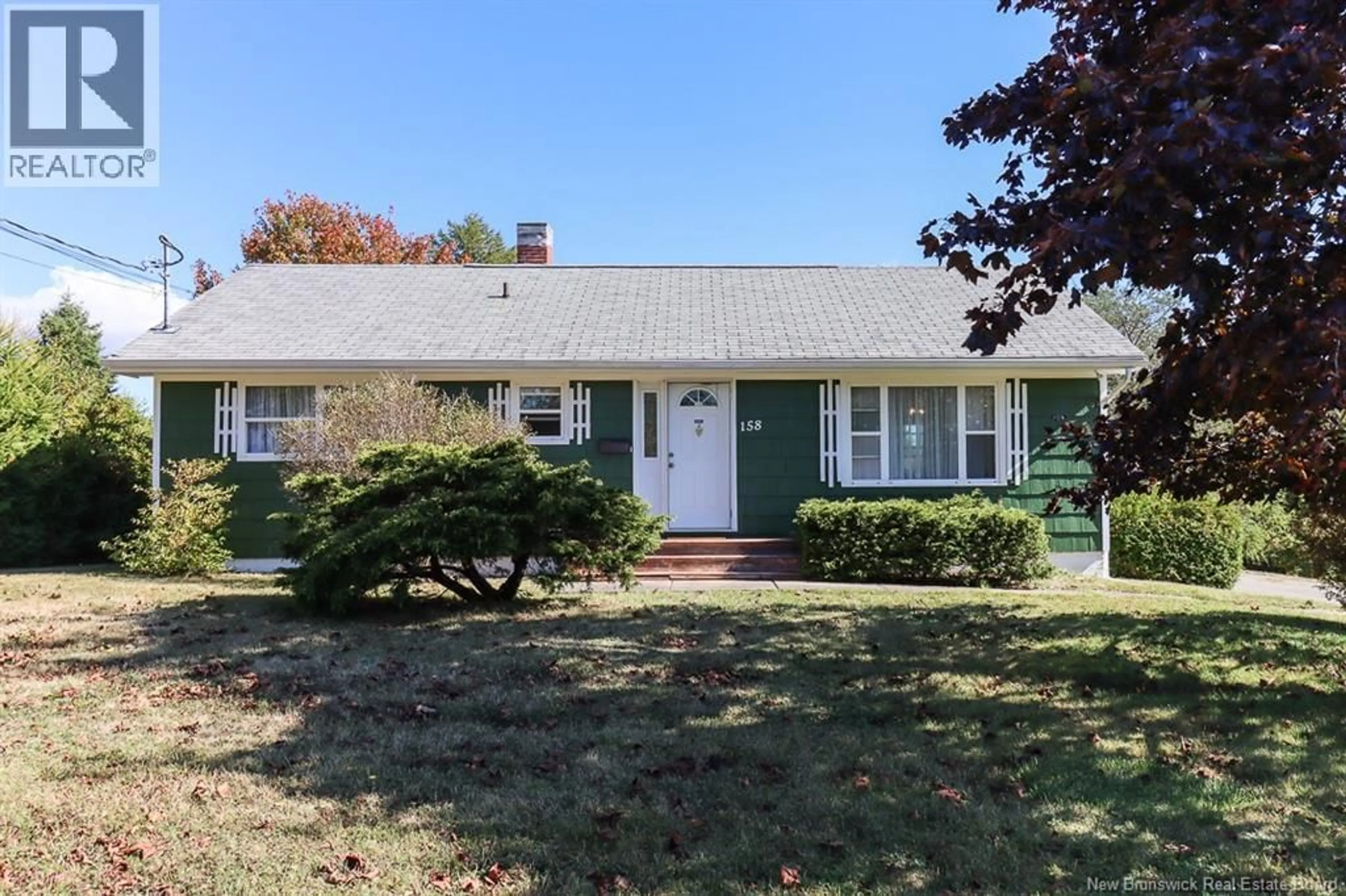 Home with vinyl exterior material, street for 158 LAKEVIEW DRIVE, Saint John New Brunswick E2J3M7