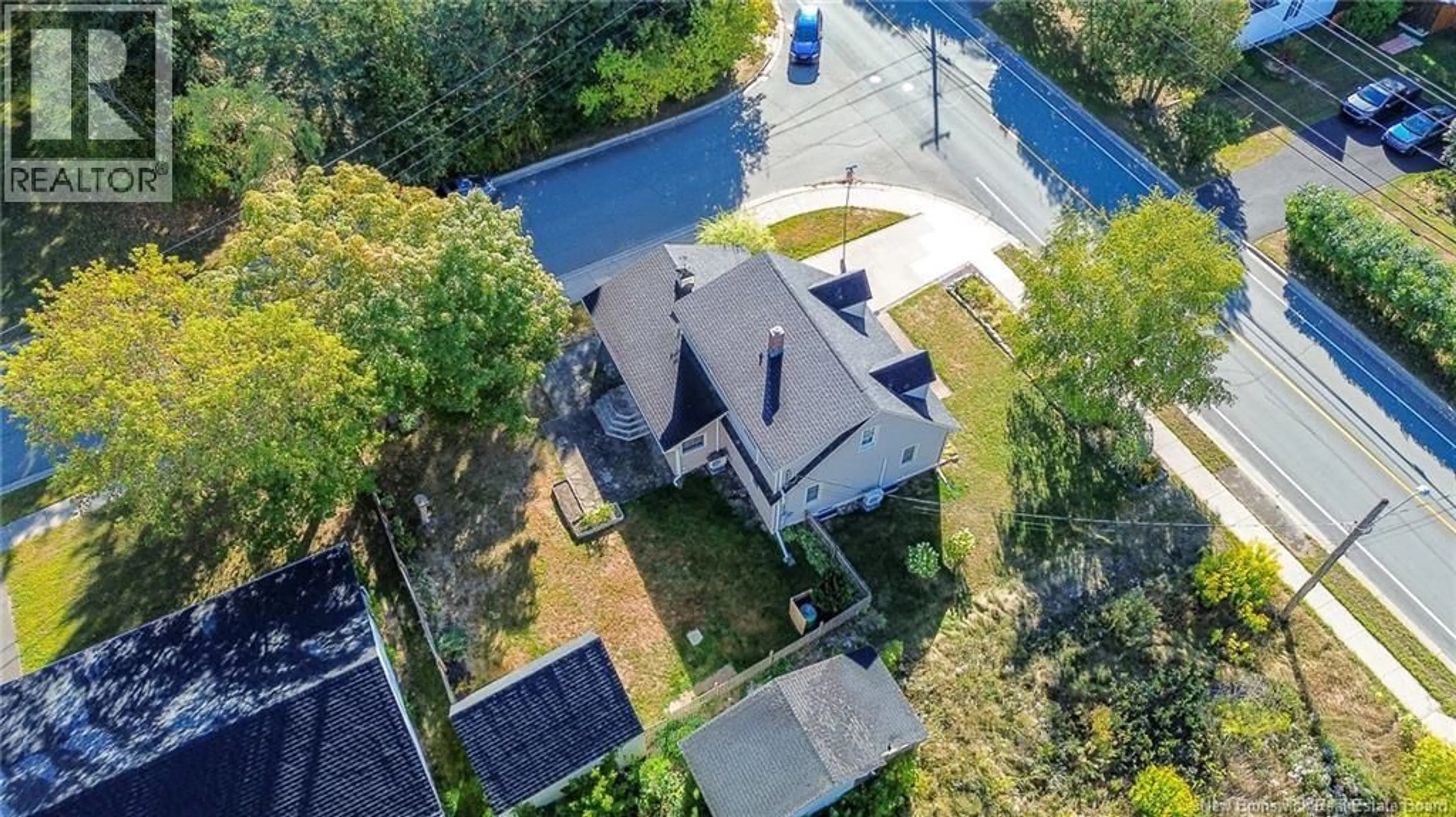A pic from outside/outdoor area/front of a property/back of a property/a pic from drone, unknown for 171 SUNSET DRIVE, Fredericton New Brunswick E3A1A2