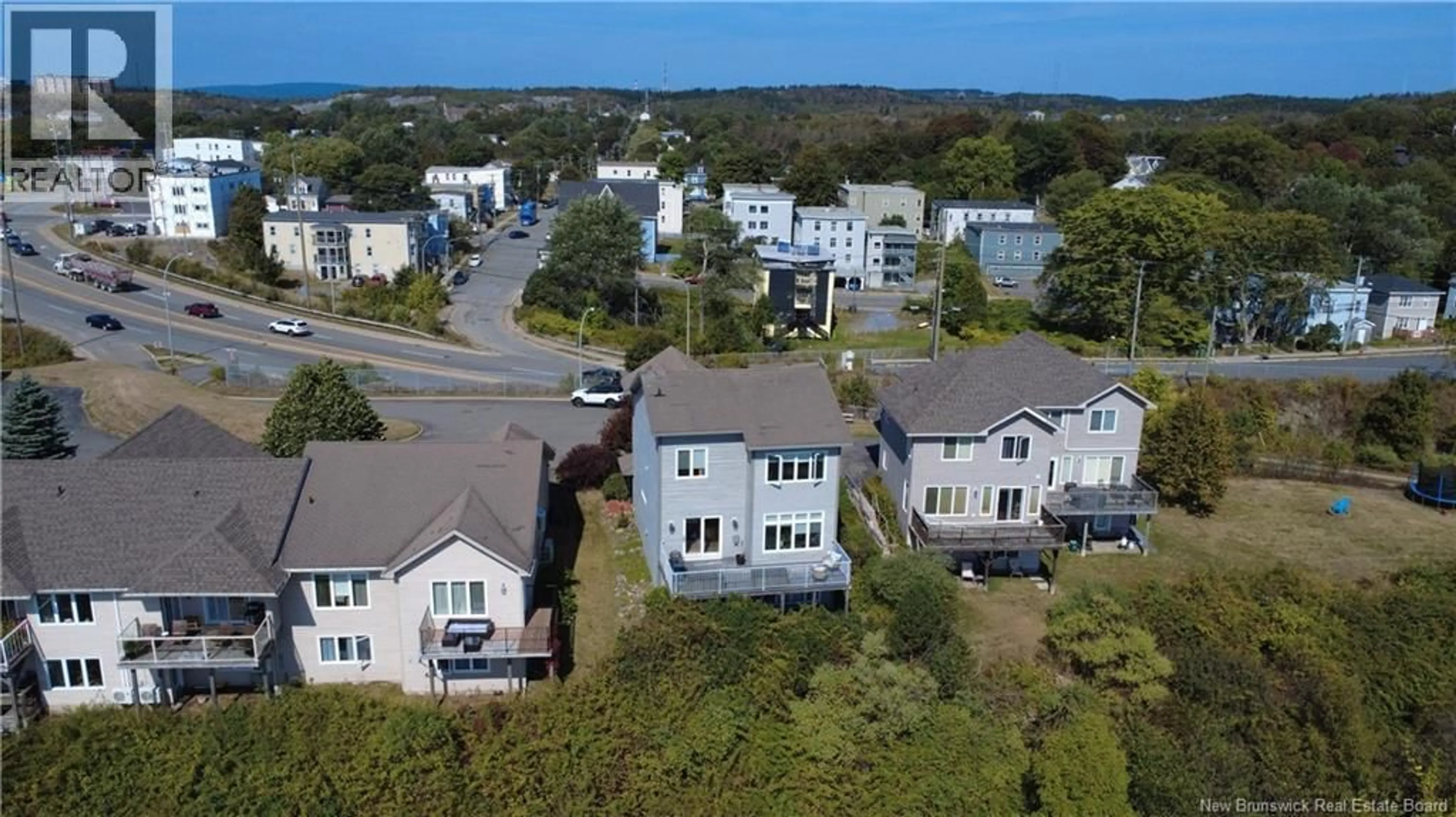 A pic from outside/outdoor area/front of a property/back of a property/a pic from drone, unknown for 7 CAMERON COURT, Saint John New Brunswick E2K5M4