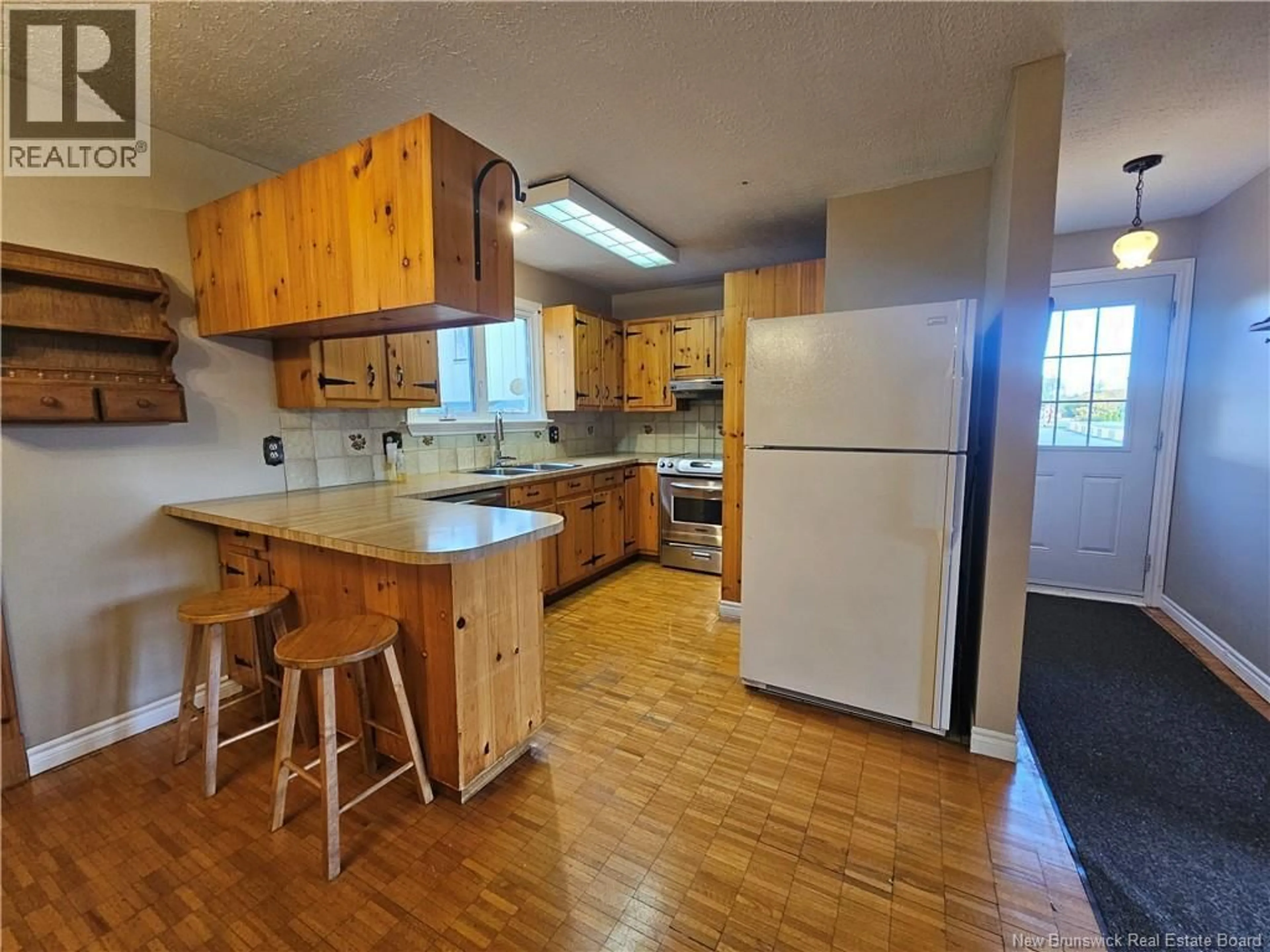 Standard kitchen, wood/laminate floor for 147 VICTORIA STREET, Grand Falls New Brunswick E3Z3B8