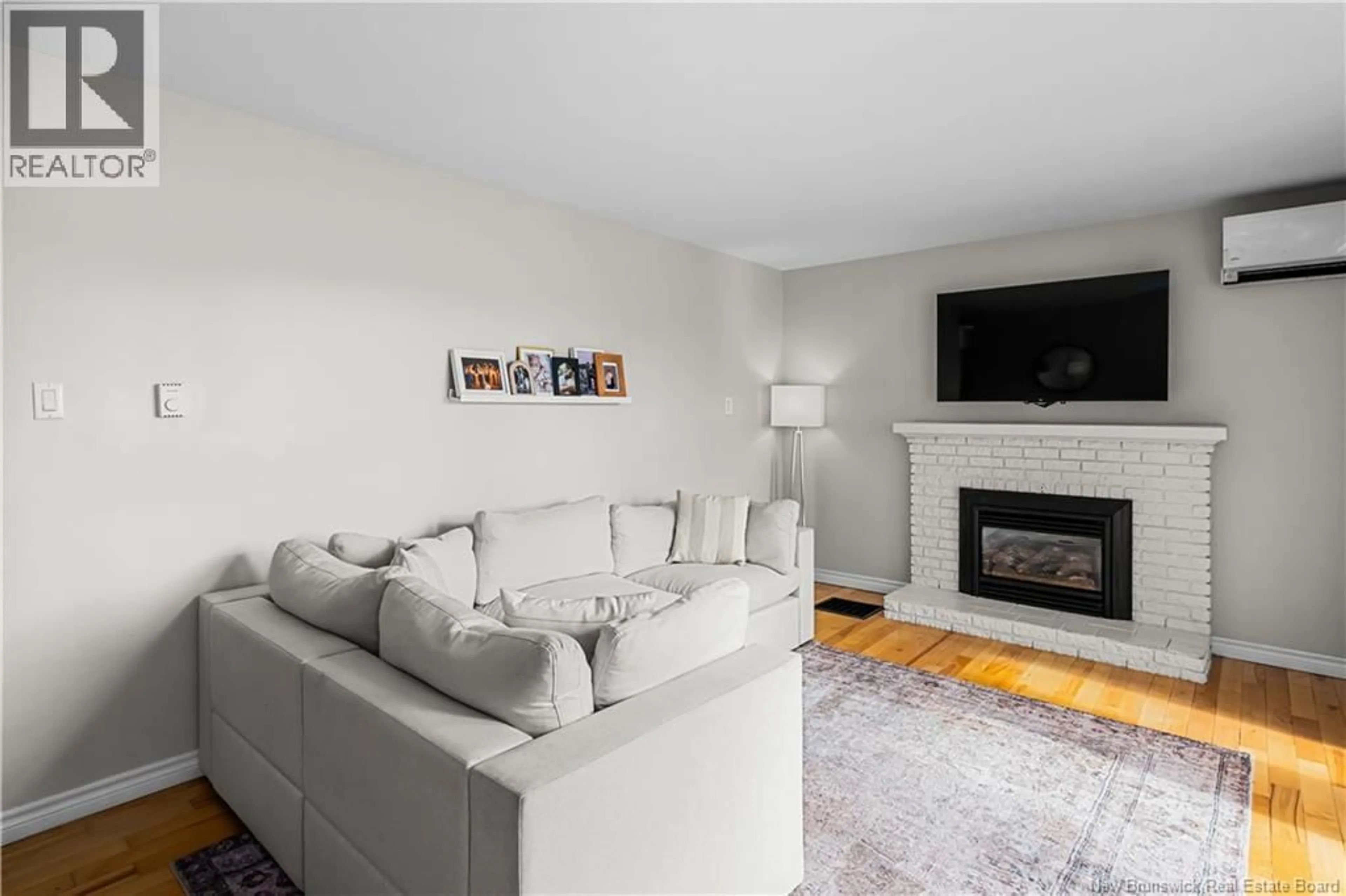 Living room with furniture, unknown for 59 WYNWOOD DRIVE, Moncton New Brunswick E1A2M2