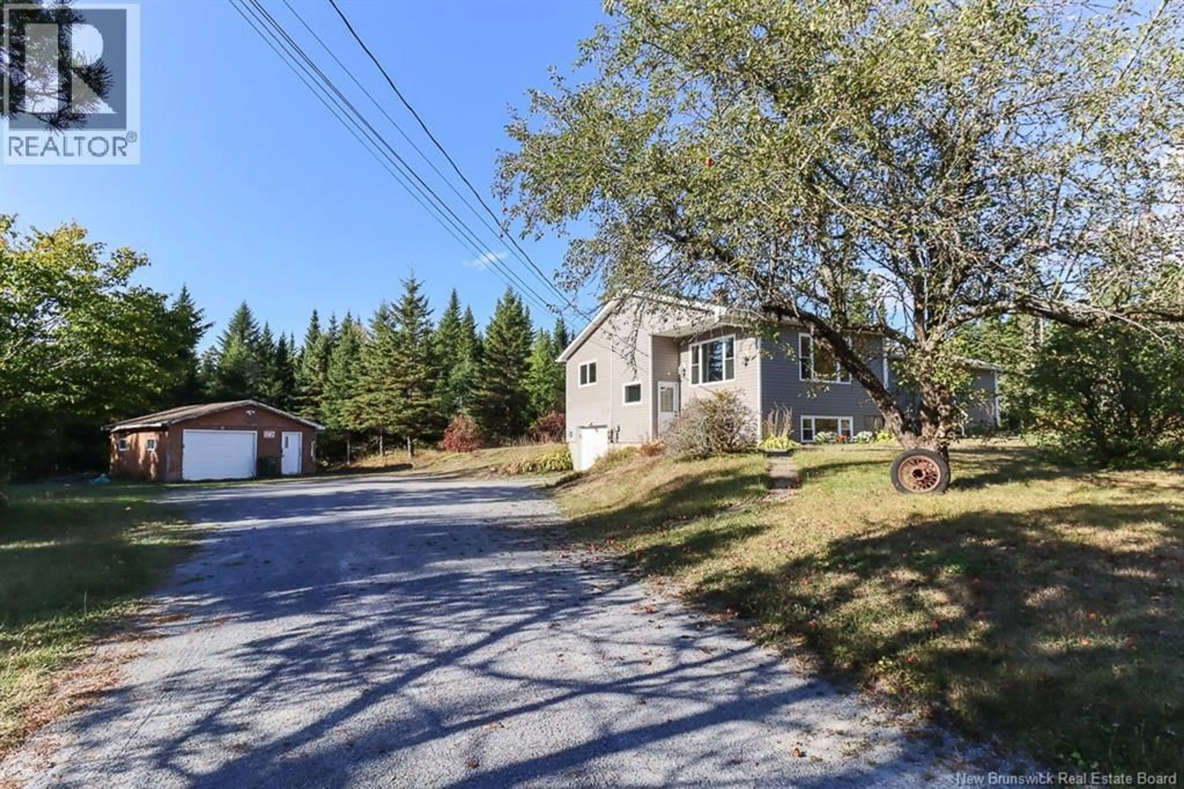 A pic from outside/outdoor area/front of a property/back of a property/a pic from drone, street for 513 ROUTE 111, Willow Grove New Brunswick E2S1G8