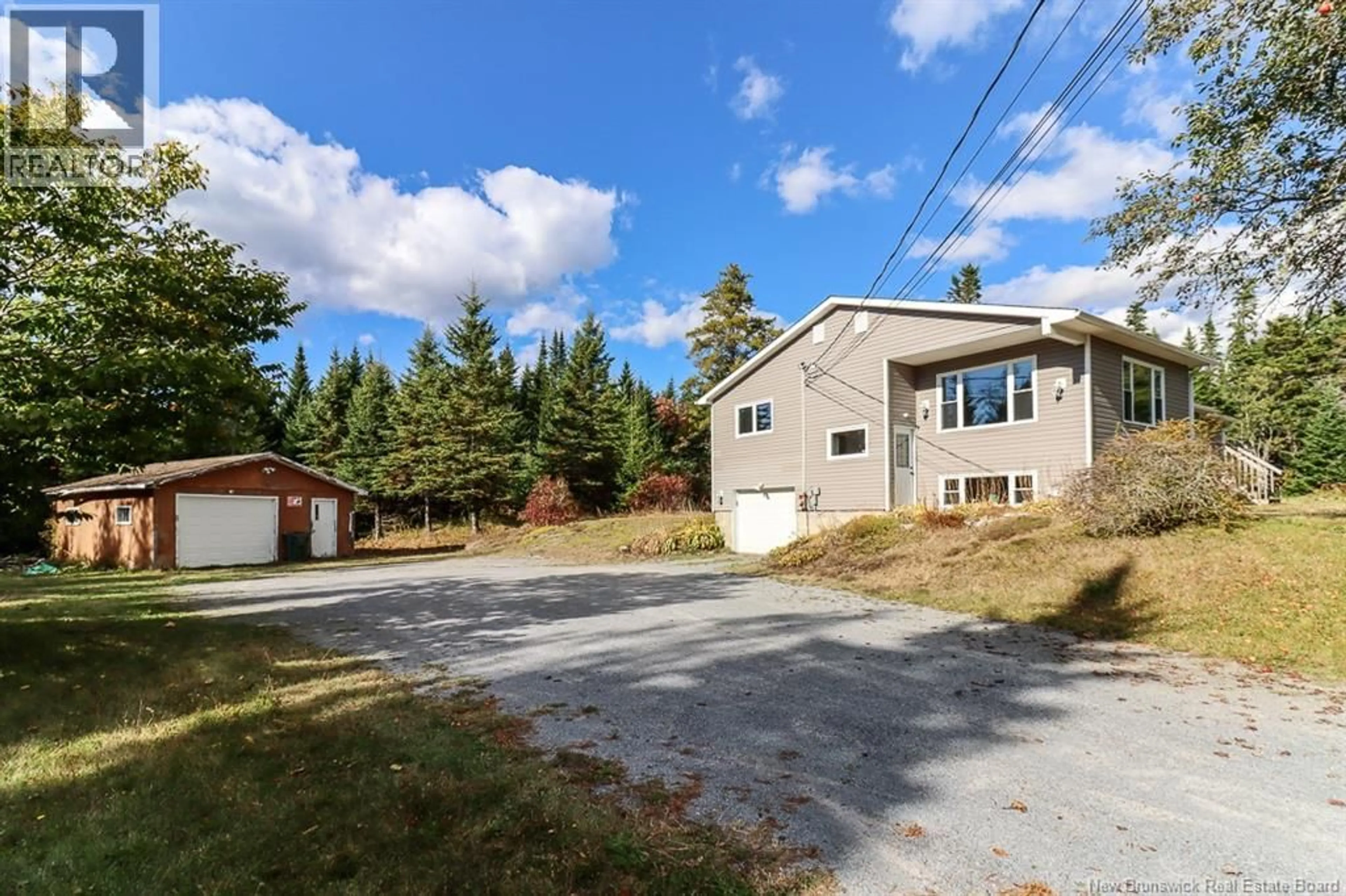 A pic from outside/outdoor area/front of a property/back of a property/a pic from drone, street for 513 ROUTE 111, Willow Grove New Brunswick E2S1G8