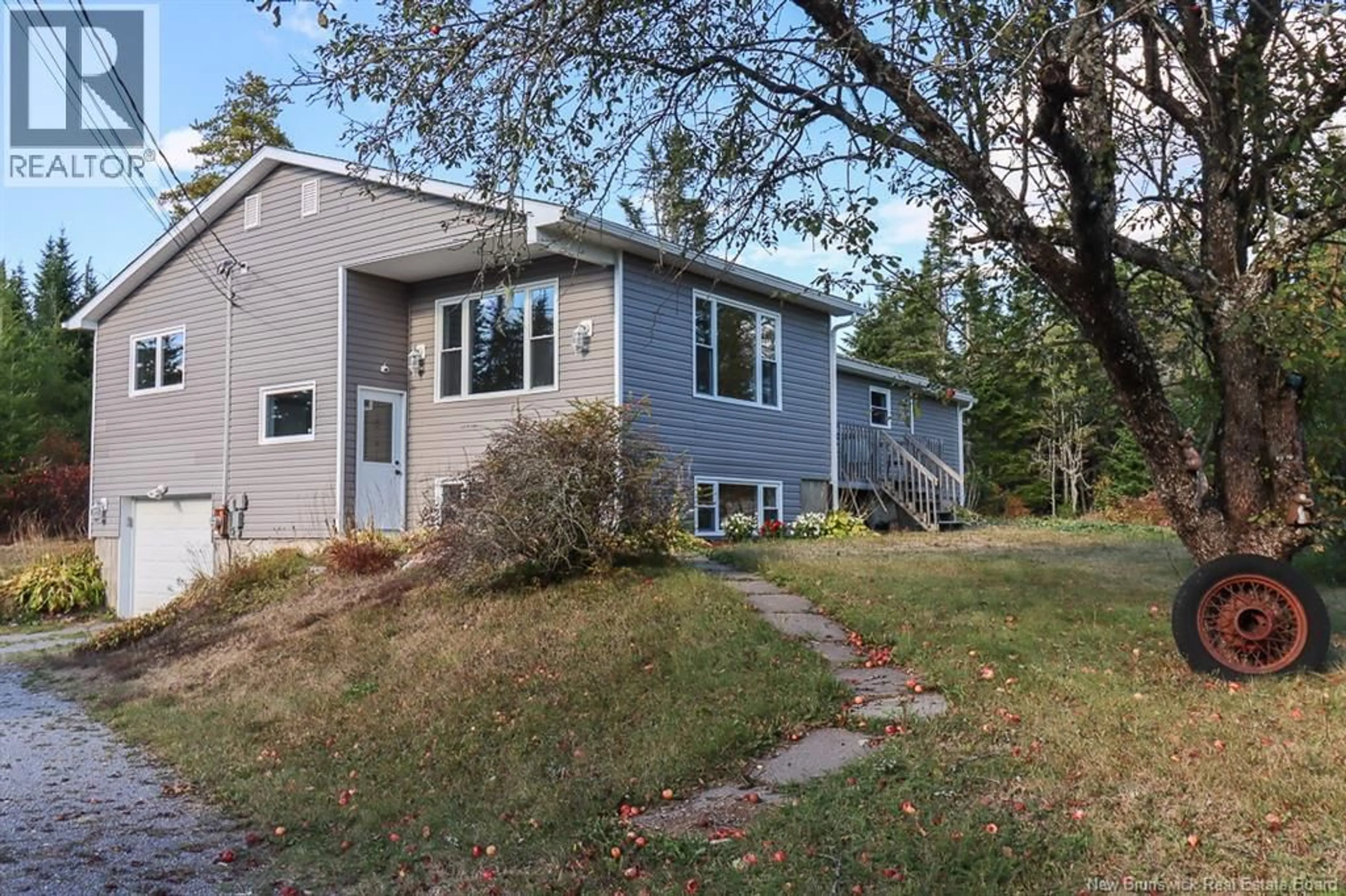 Home with vinyl exterior material, unknown for 513 ROUTE 111, Willow Grove New Brunswick E2S1G8
