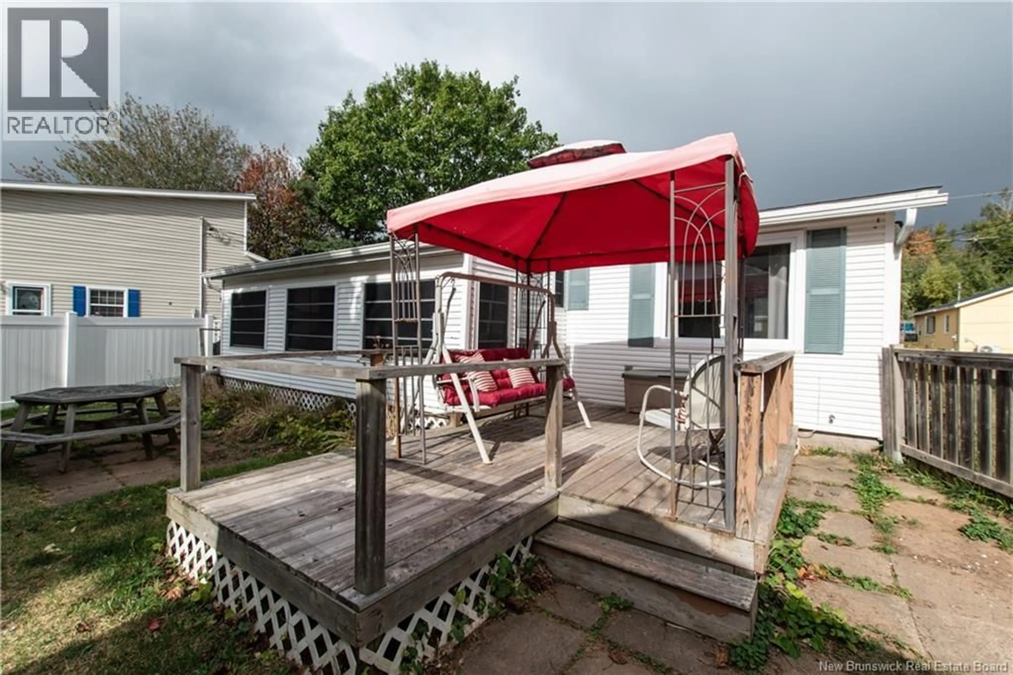 Patio, street for 20 HUNTERS LANE, Shediac New Brunswick E4P4M5