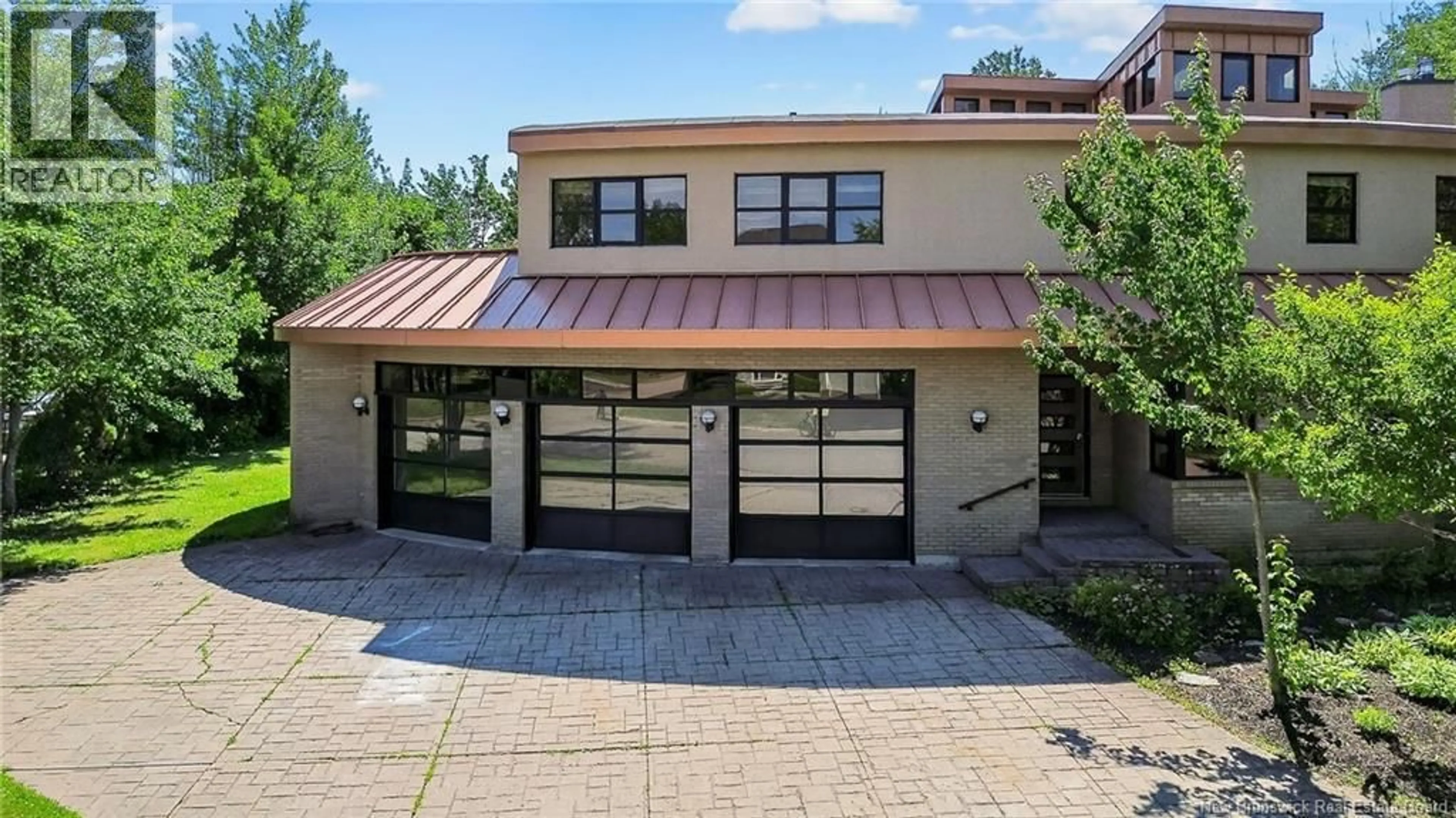 Indoor garage for 6 BRANDYWOOD, Moncton New Brunswick E1G3V9