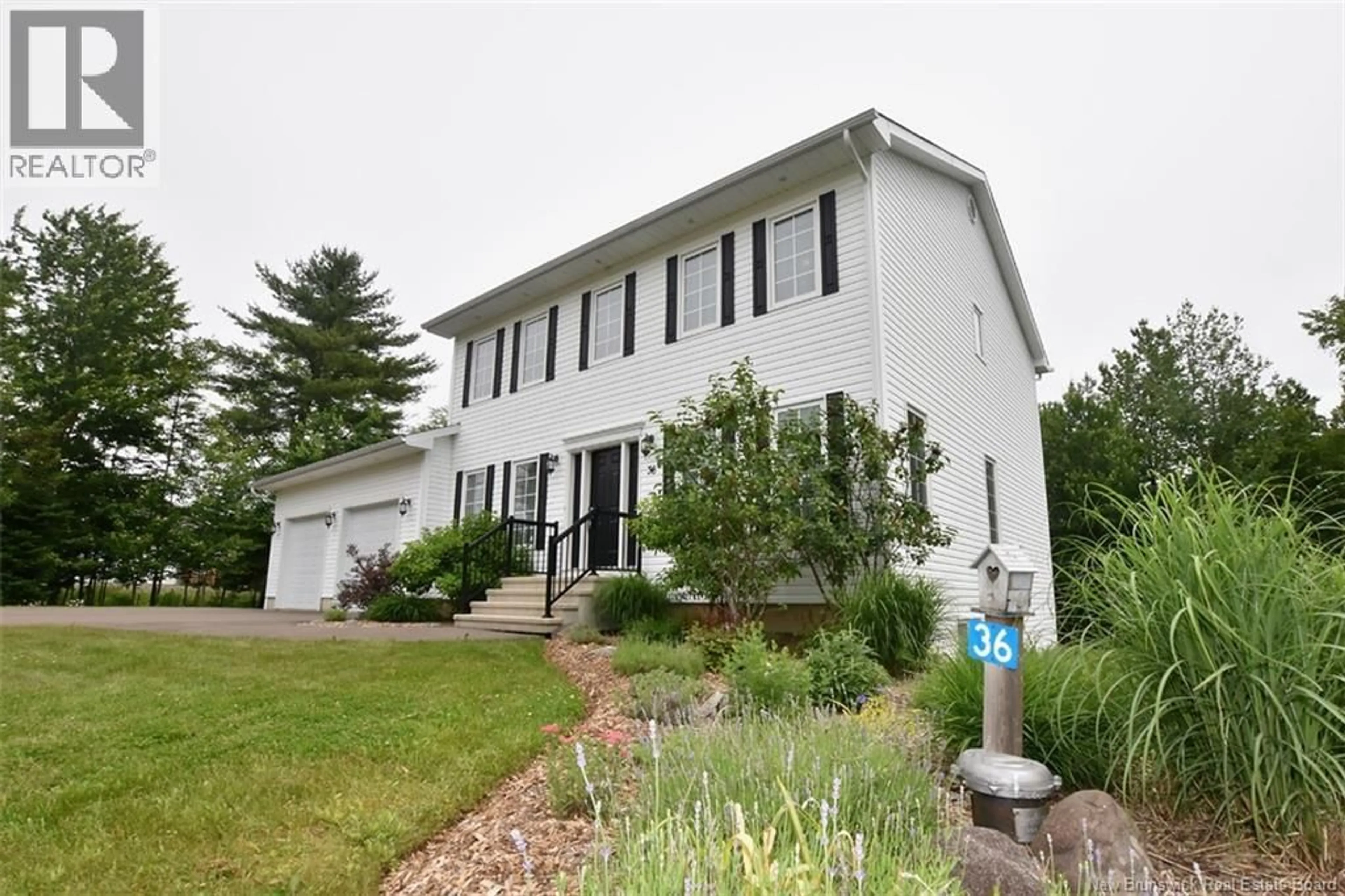 Home with vinyl exterior material, unknown for 36 ROBBY STREET, Douglas New Brunswick E3G8B4