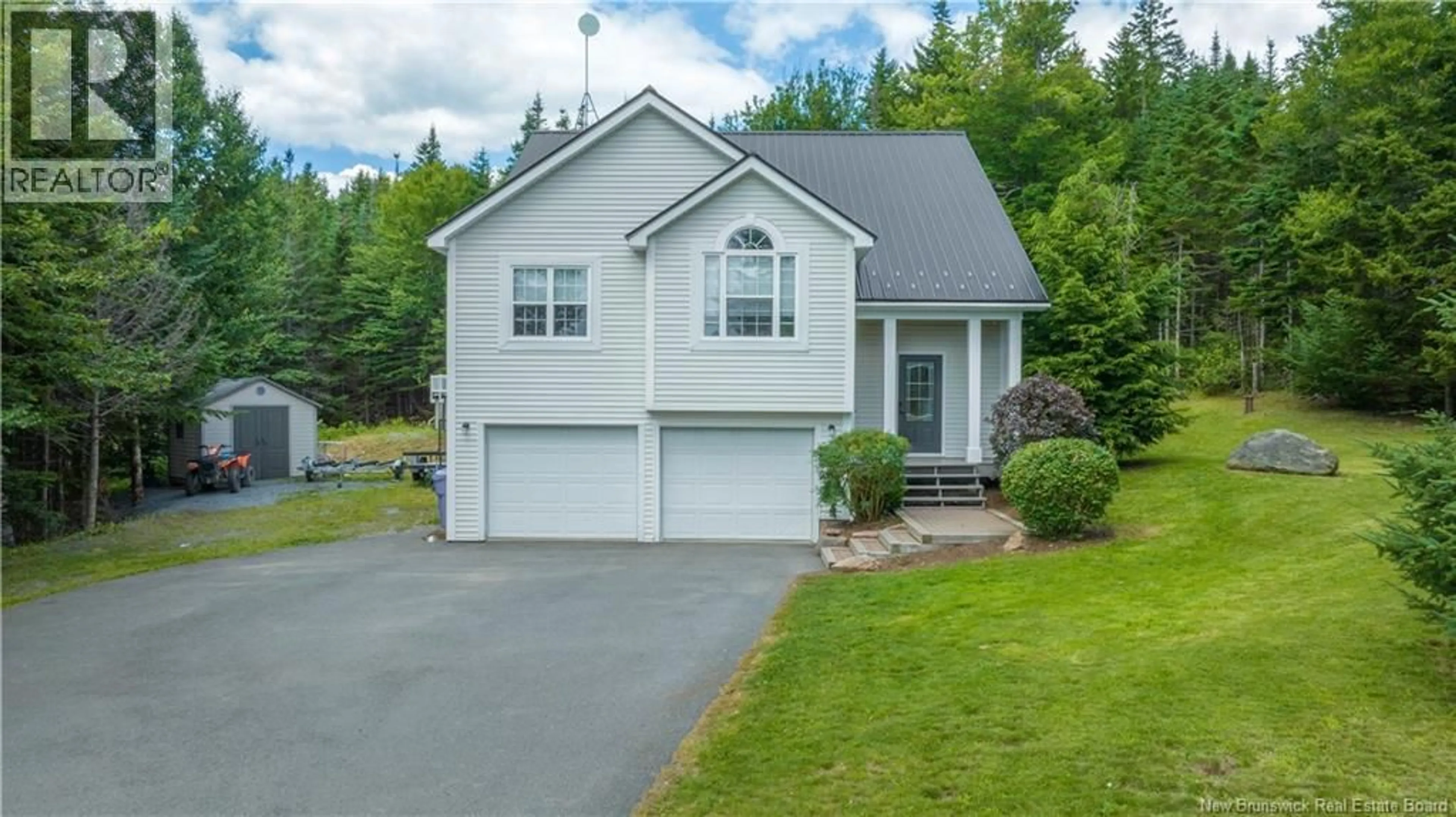 Home with vinyl exterior material, street for 343 SHORE ROAD, Breadalbane New Brunswick E5C1N9