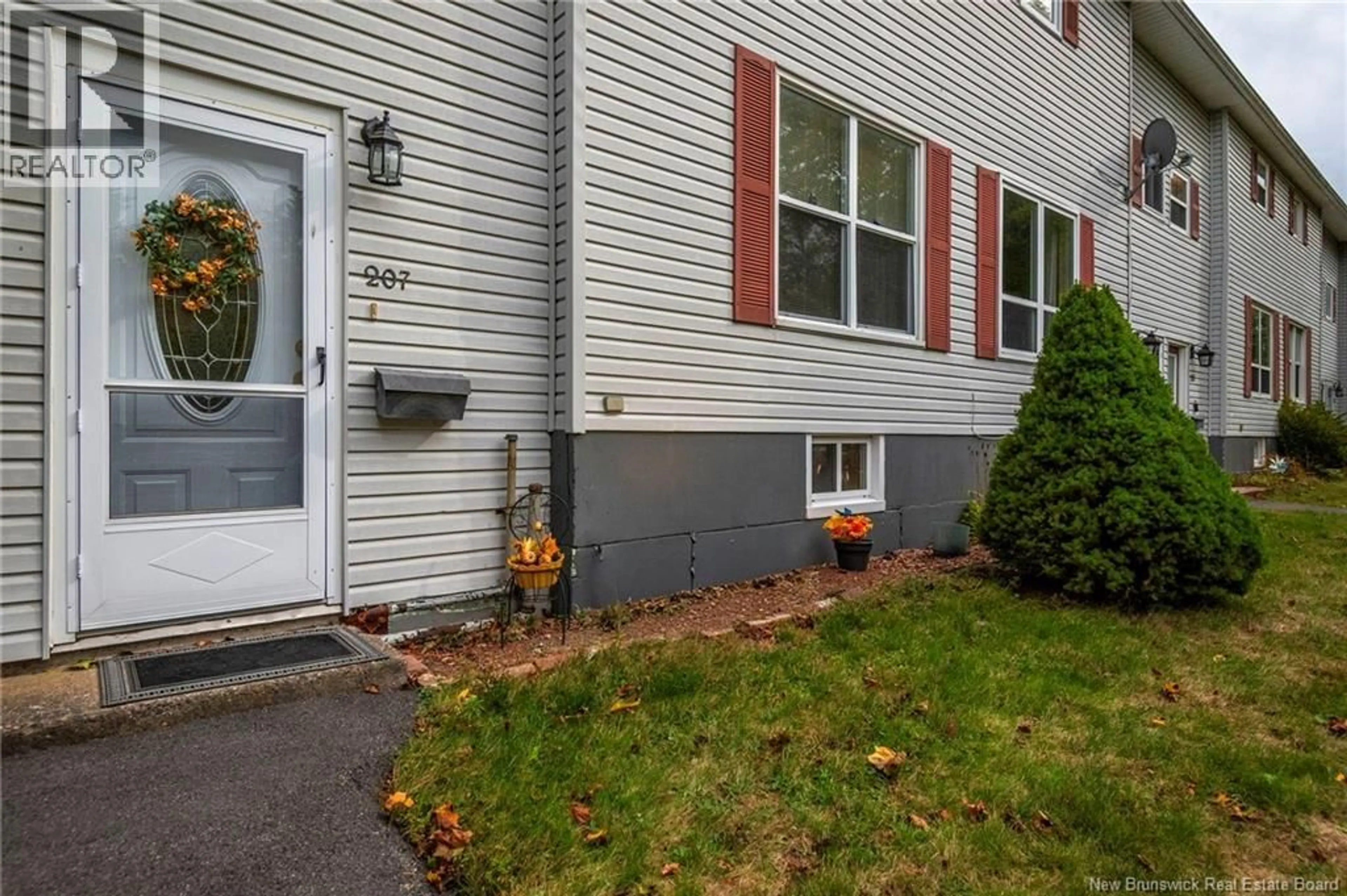 Home with vinyl exterior material, street for 207 TARTAN STREET, Saint John New Brunswick E2K4G9