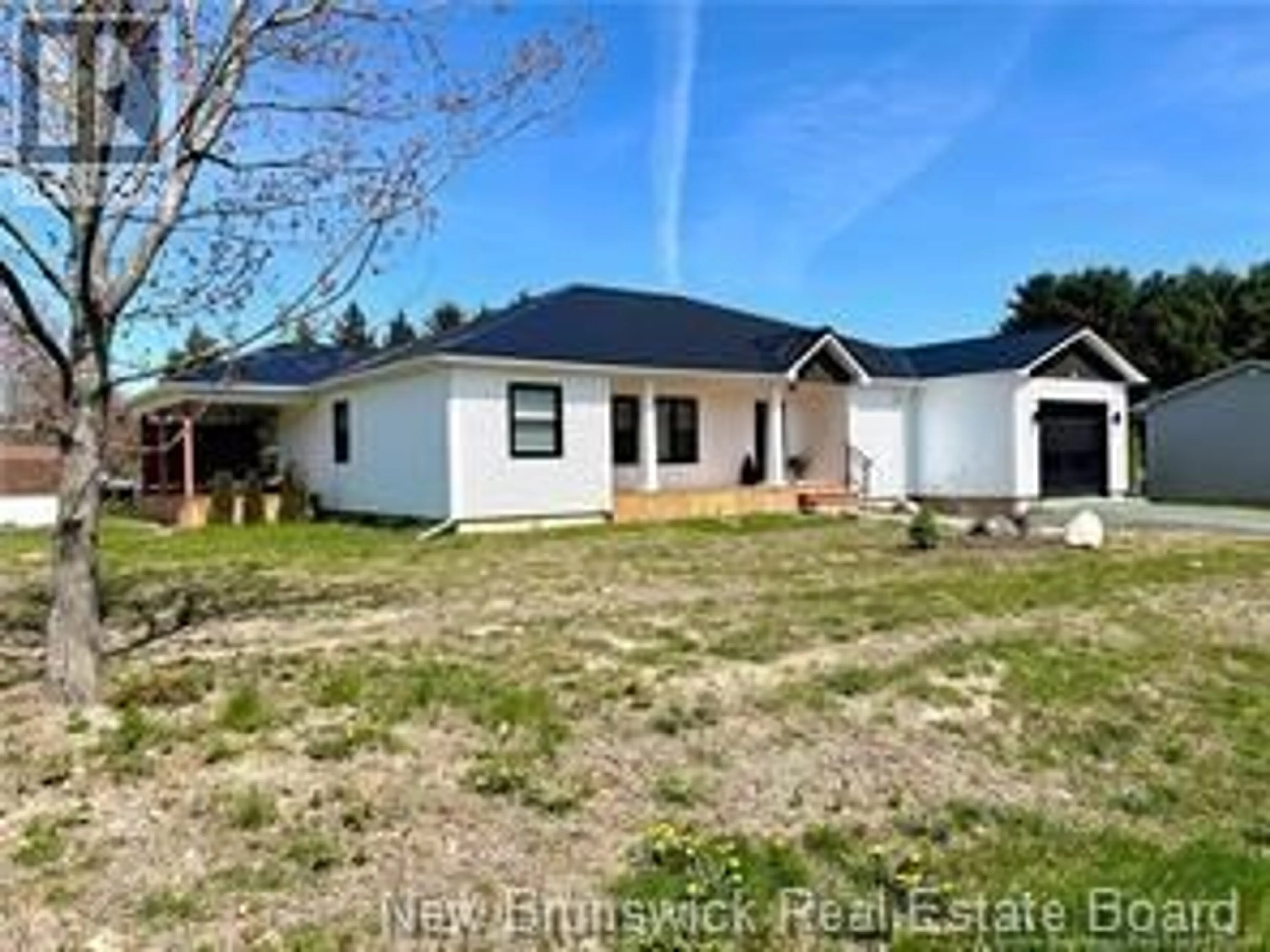 A pic from outside/outdoor area/front of a property/back of a property/a pic from drone, street for 15 MARIGOLD DRIVE, Miramichi New Brunswick E1V6Z7