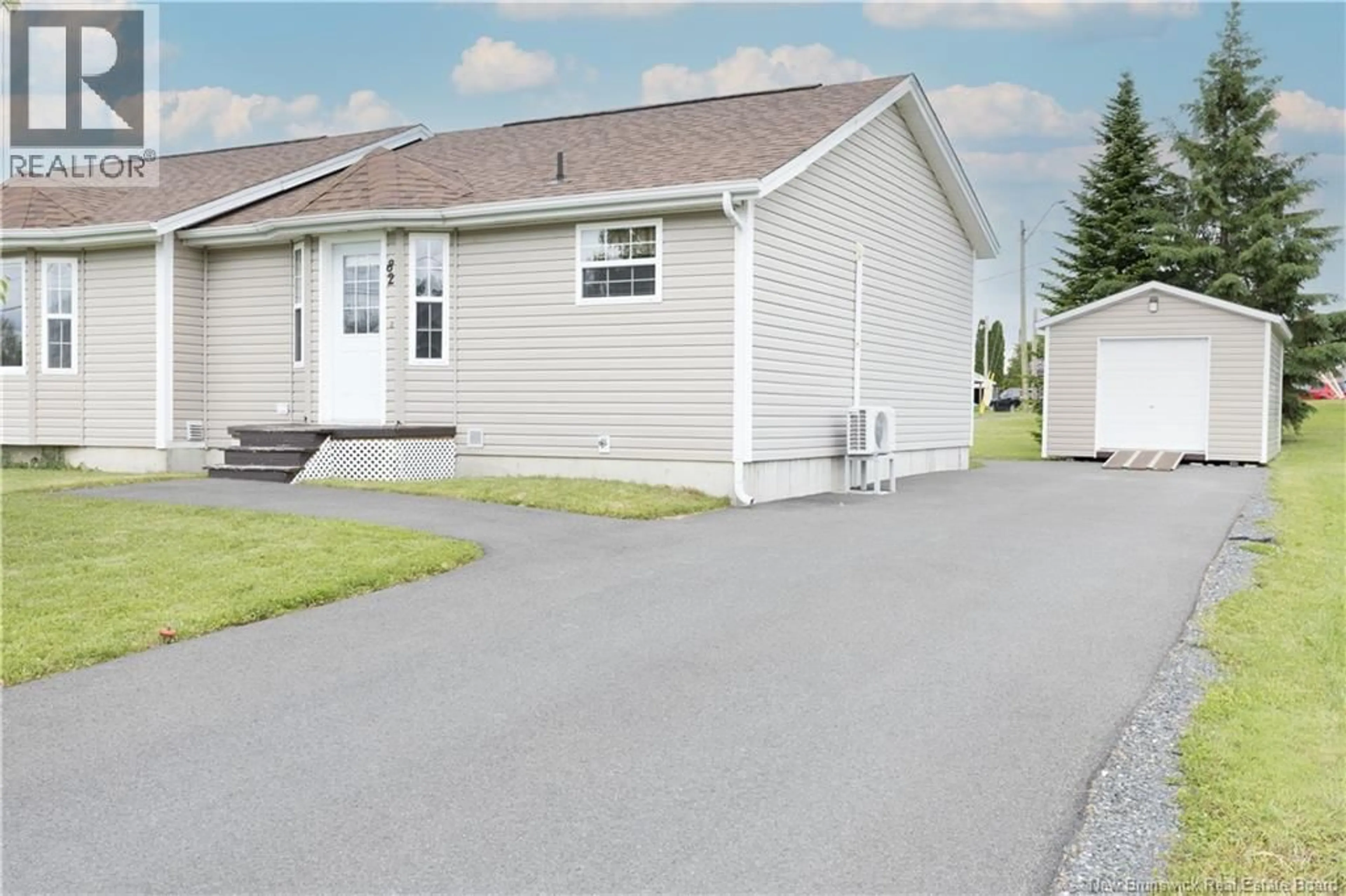 Home with vinyl exterior material, street for 82 TAYLOR STREET, Grand-Sault/Grand Falls New Brunswick E3Y1A6