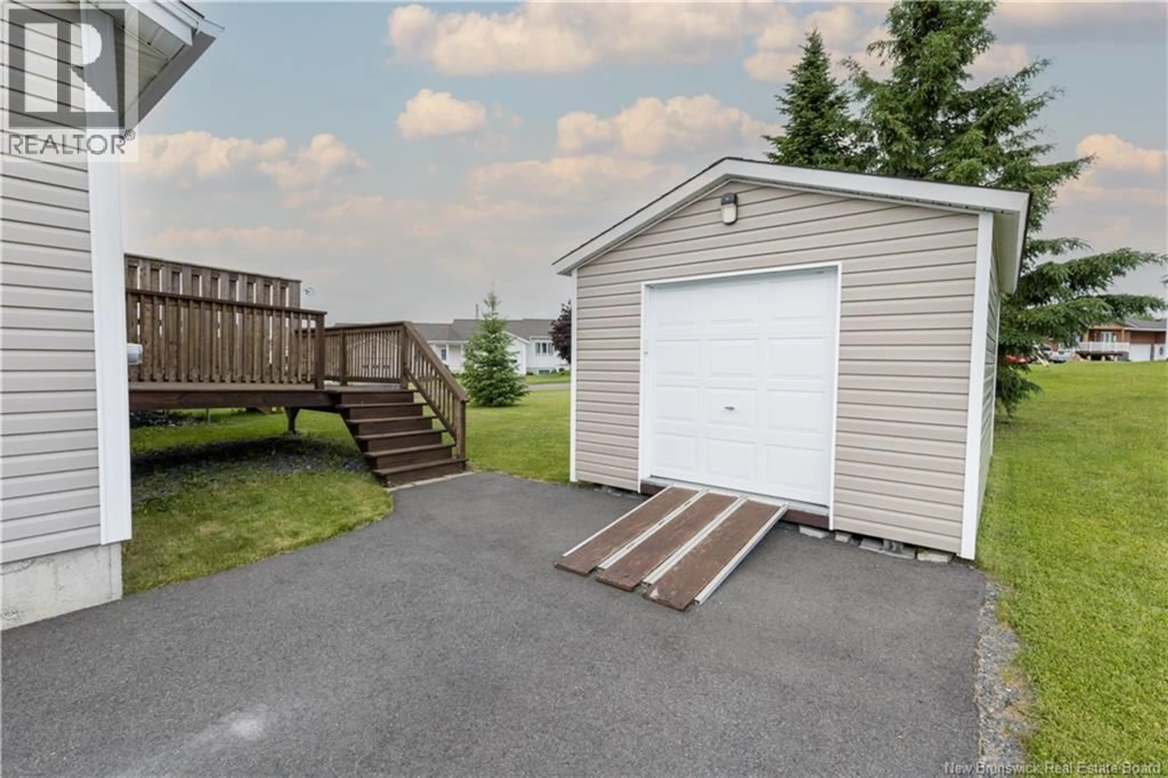Shed for 82 TAYLOR STREET, Grand-Sault/Grand Falls New Brunswick E3Y1A6