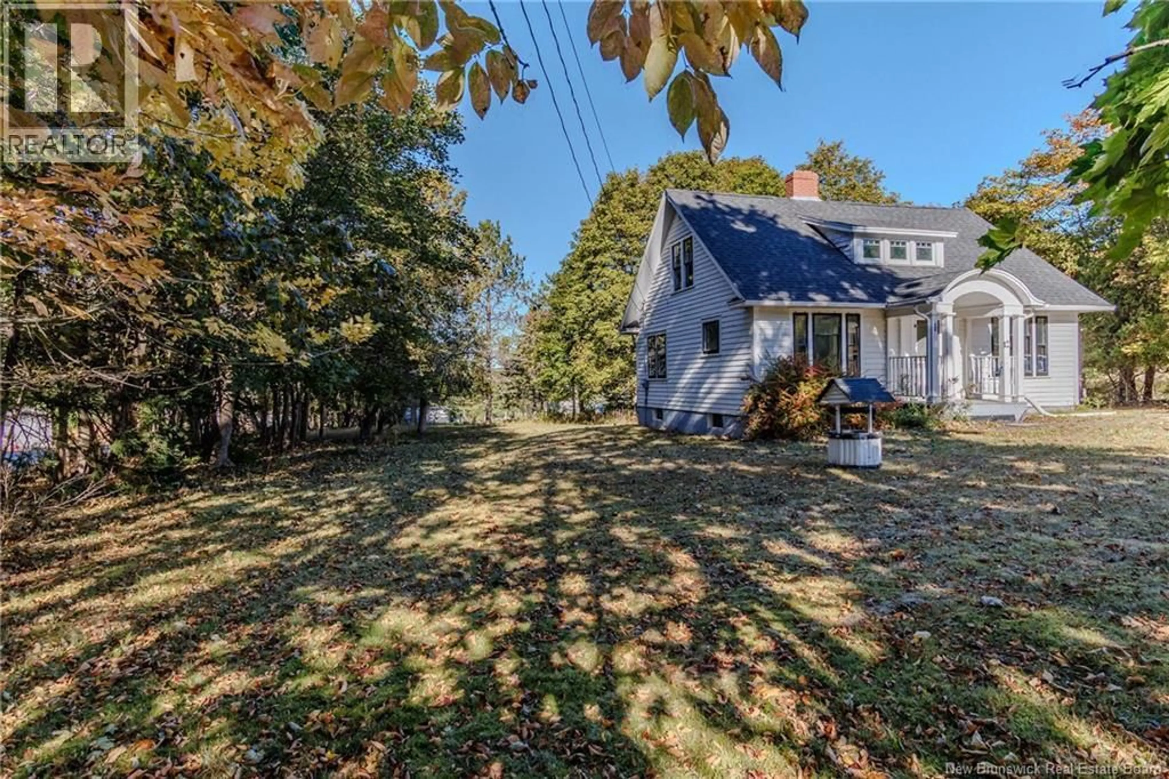 A pic from outside/outdoor area/front of a property/back of a property/a pic from drone, street for 11 VINCENT ROAD, Quispamsis New Brunswick E2E1Y5