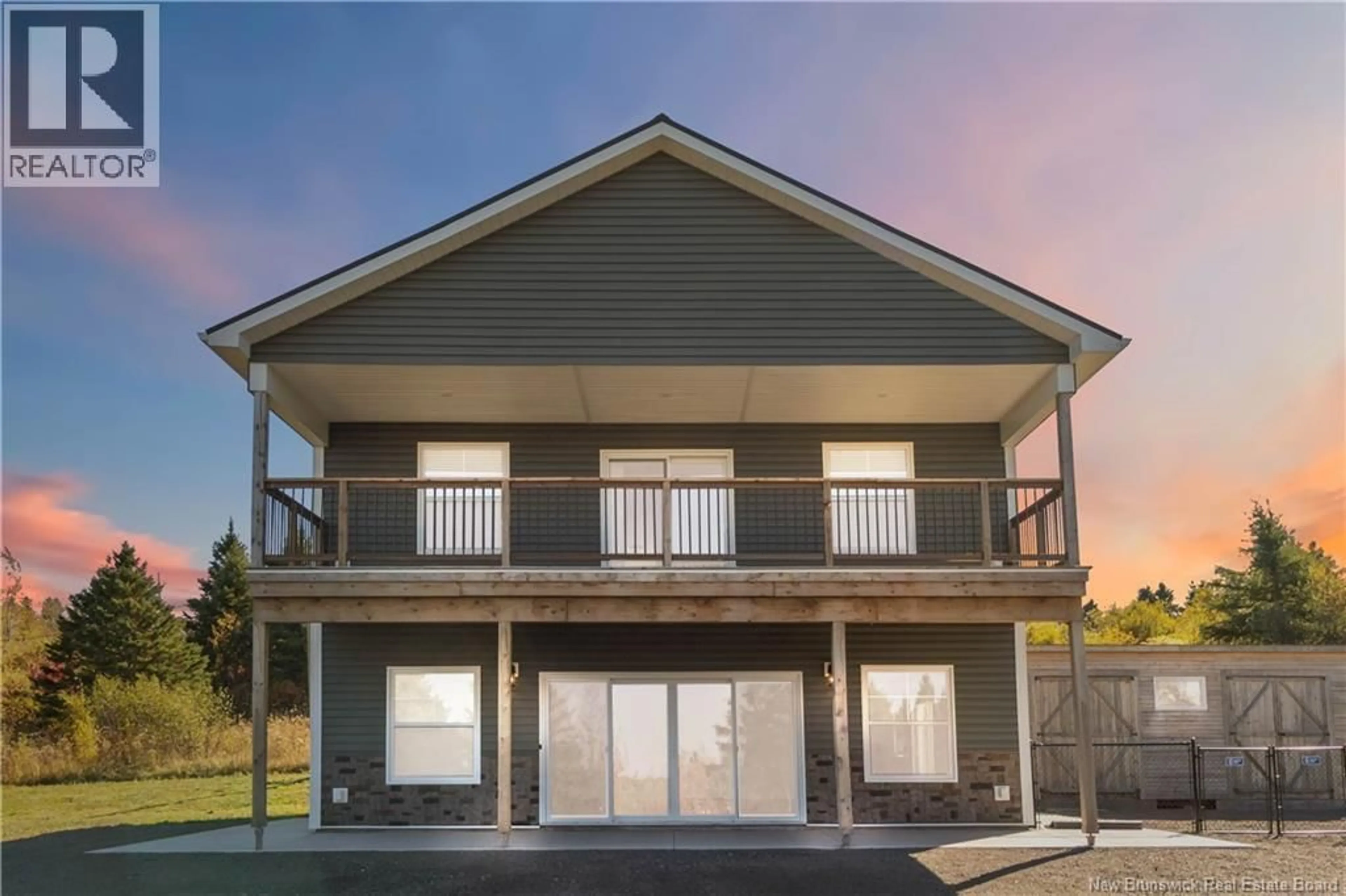 Home with vinyl exterior material, building for 26 VICTORIA ROAD, Moncton New Brunswick E1G3M7