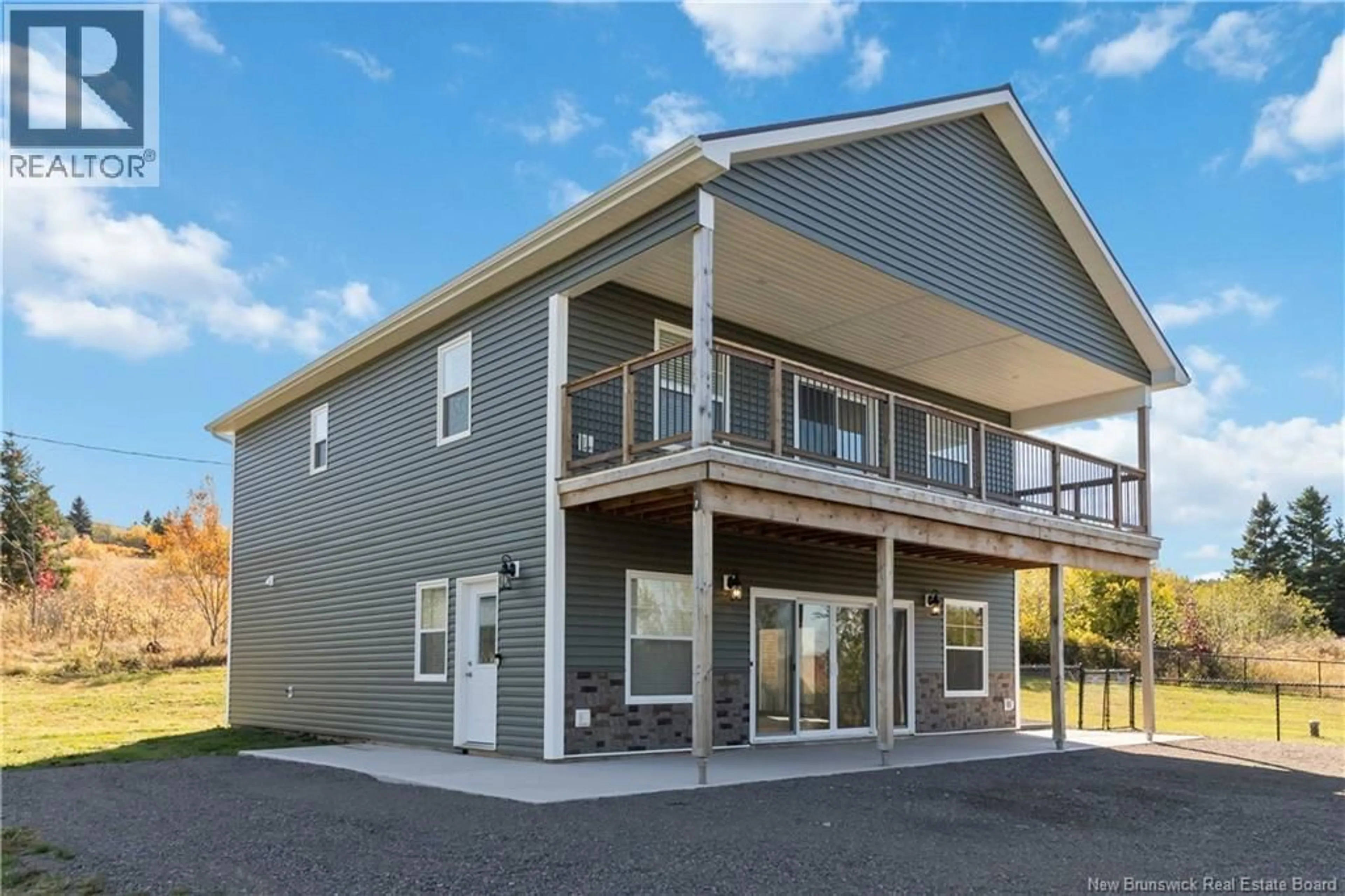 Home with vinyl exterior material, unknown for 26 VICTORIA ROAD, Moncton New Brunswick E1G3M7