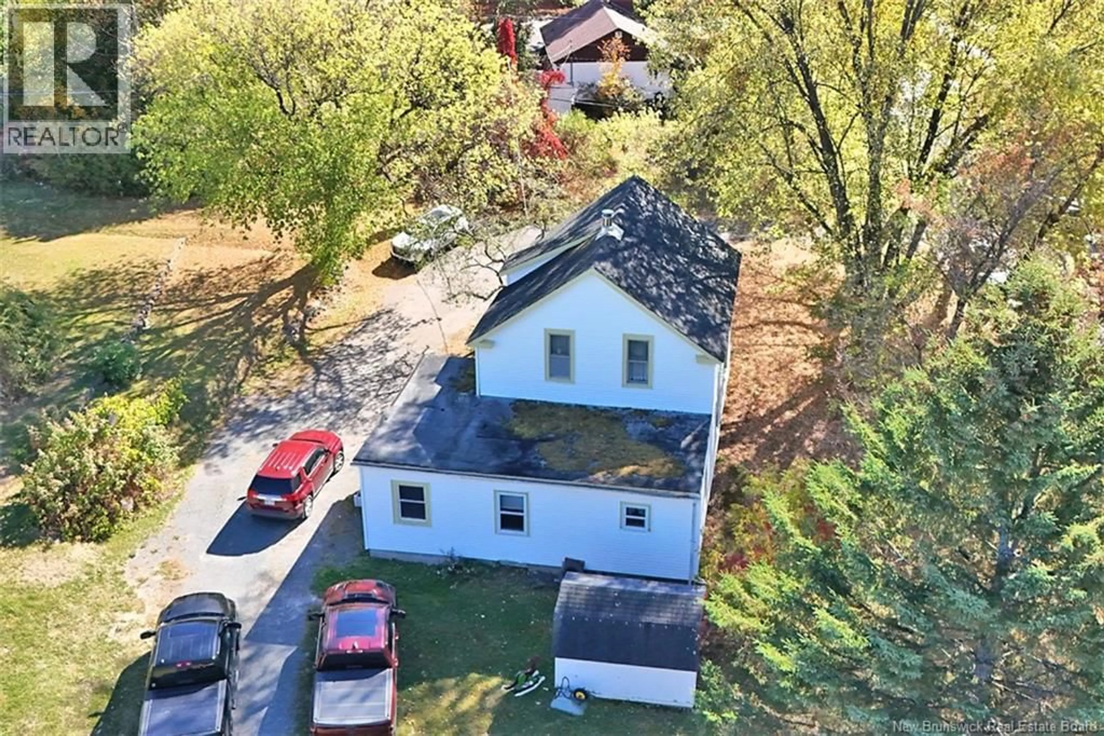 A pic from outside/outdoor area/front of a property/back of a property/a pic from drone, street for 90 KILBURN STREET, Fredericton New Brunswick E3A1W7