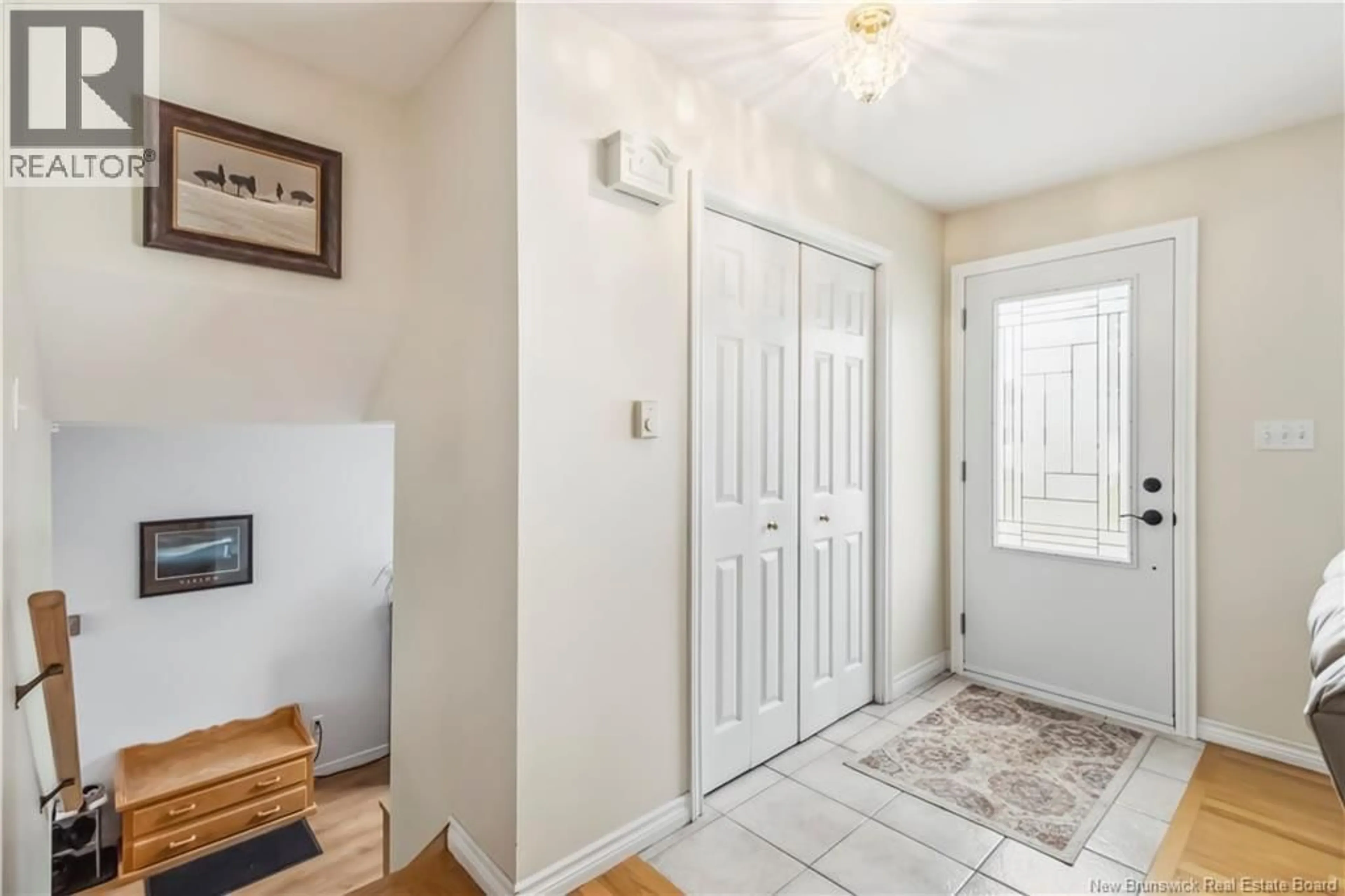 Indoor entryway for 45 BOLTON STREET, Moncton New Brunswick E1E2H5