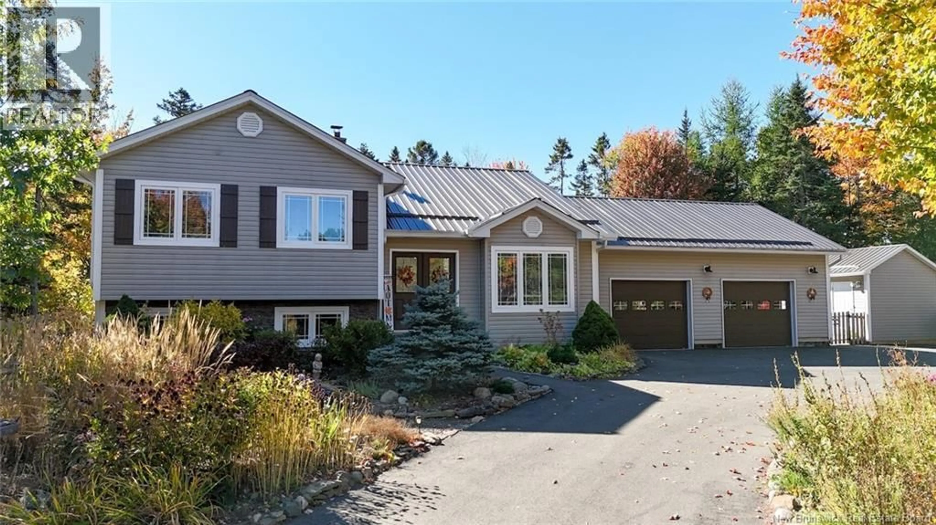Home with vinyl exterior material, street for 12 NELSON DRIVE, Nasonworth New Brunswick E3C1M2