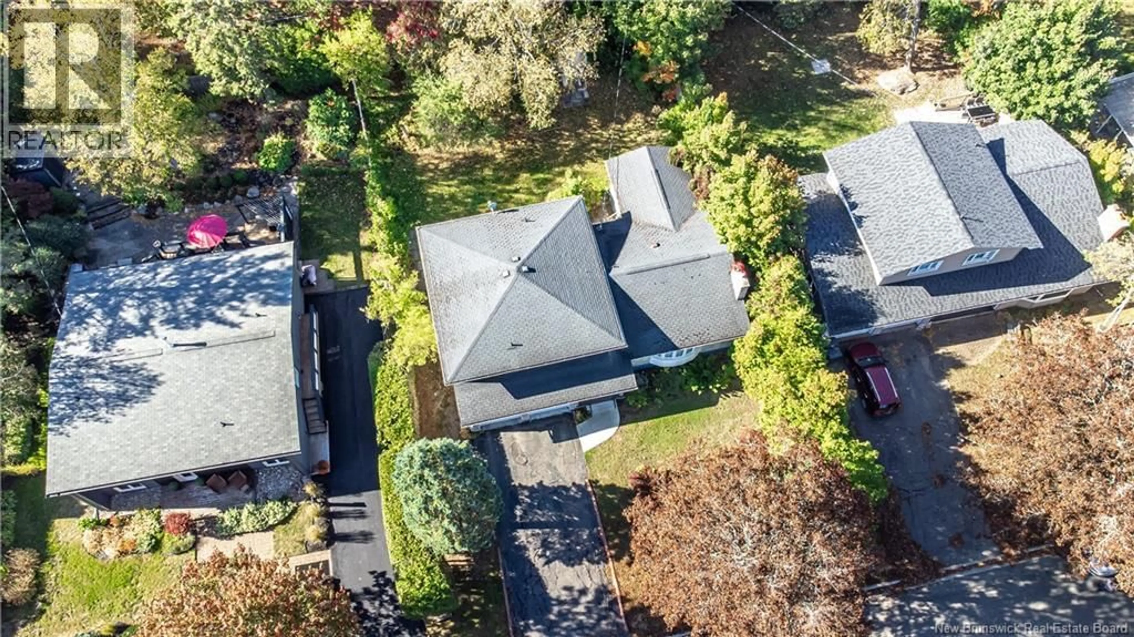 A pic from outside/outdoor area/front of a property/back of a property/a pic from drone, street for 218 STANLEY STREET, Fredericton New Brunswick E3B3A3