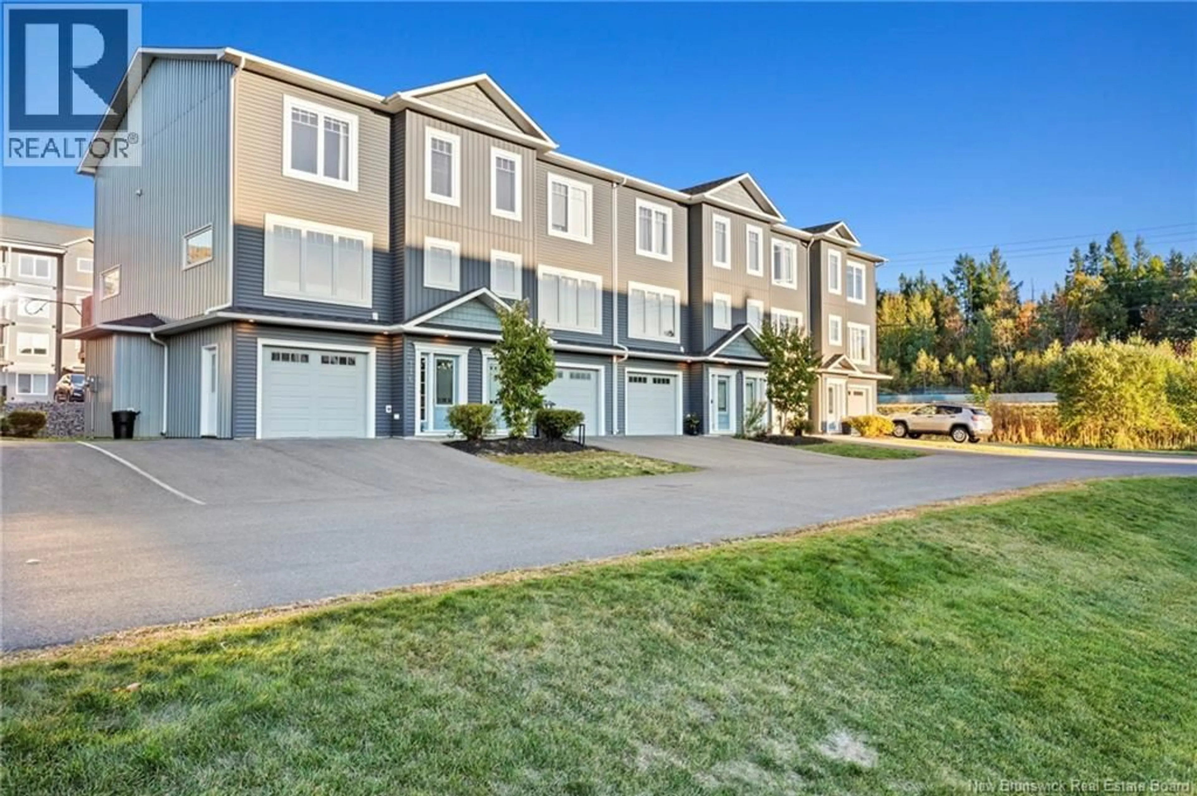 A pic from outside/outdoor area/front of a property/back of a property/a pic from drone, street for 116 MIA CIRCLE, Fredericton New Brunswick E3A7N5
