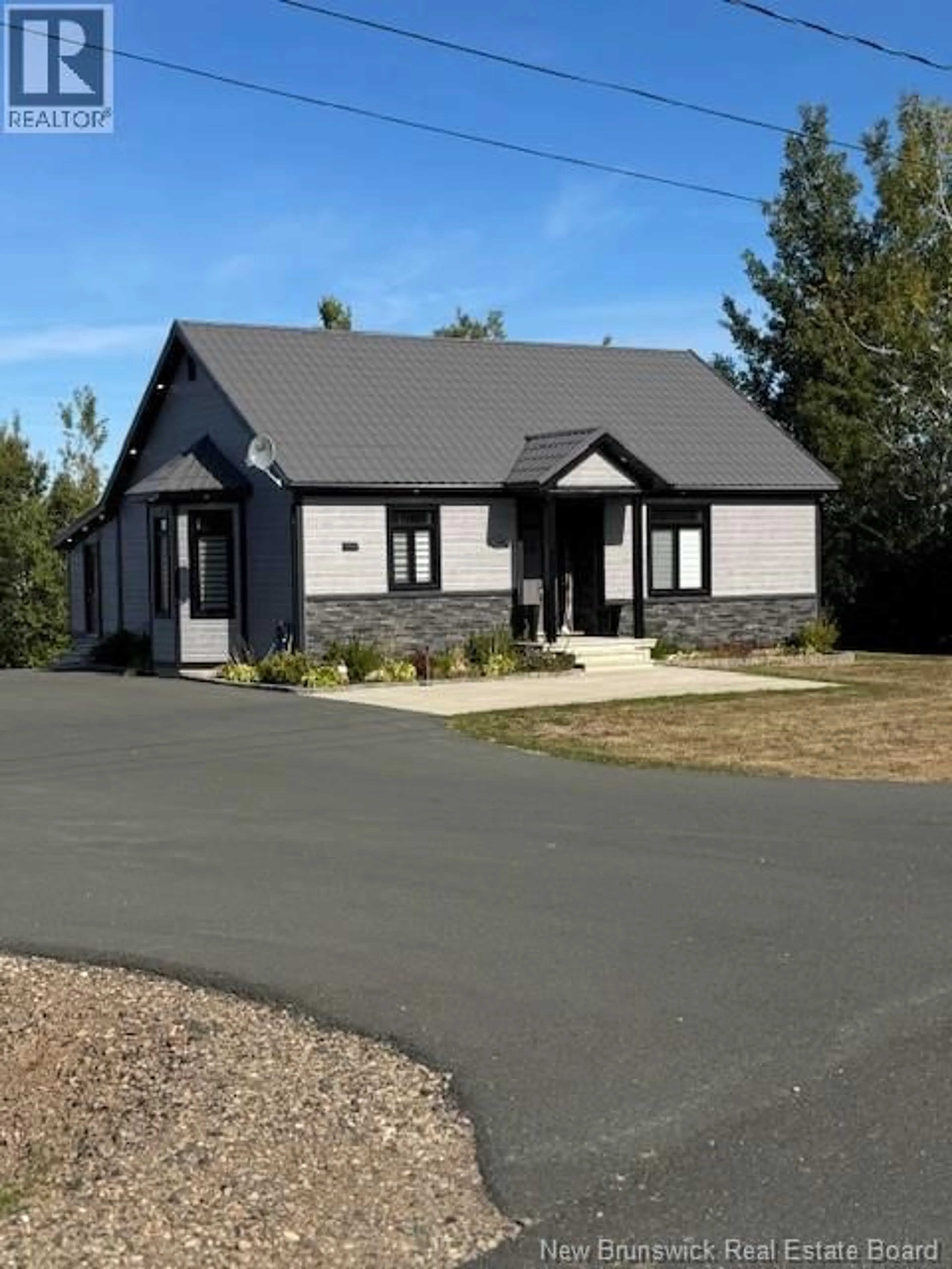 Home with vinyl exterior material, unknown for 2691 CH R. CARRIE, Tracadie New Brunswick E1X0C7