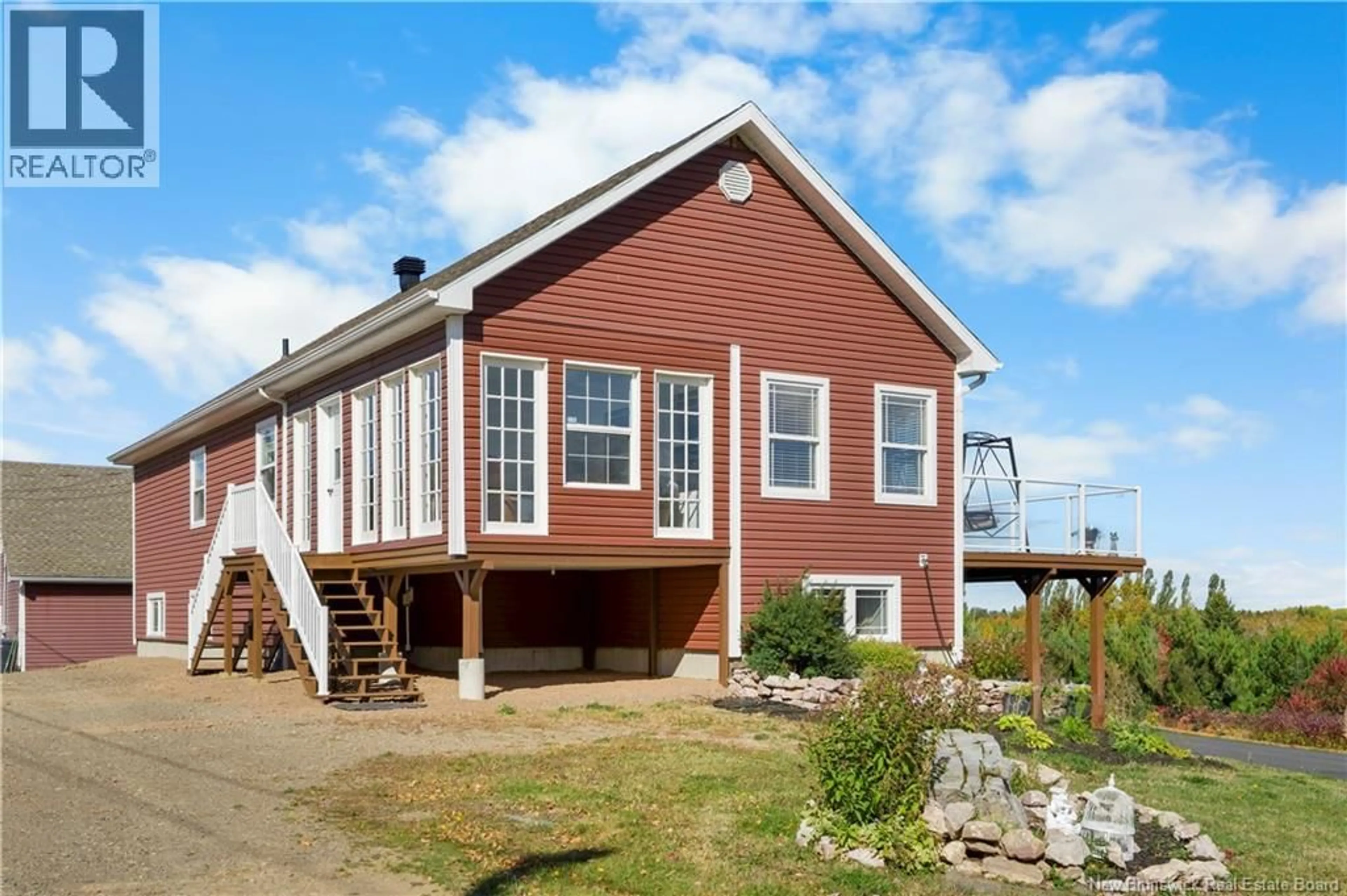 Home with vinyl exterior material, building for 104 CHEMIN LAPLANTE, Laplante New Brunswick E8J1Z4