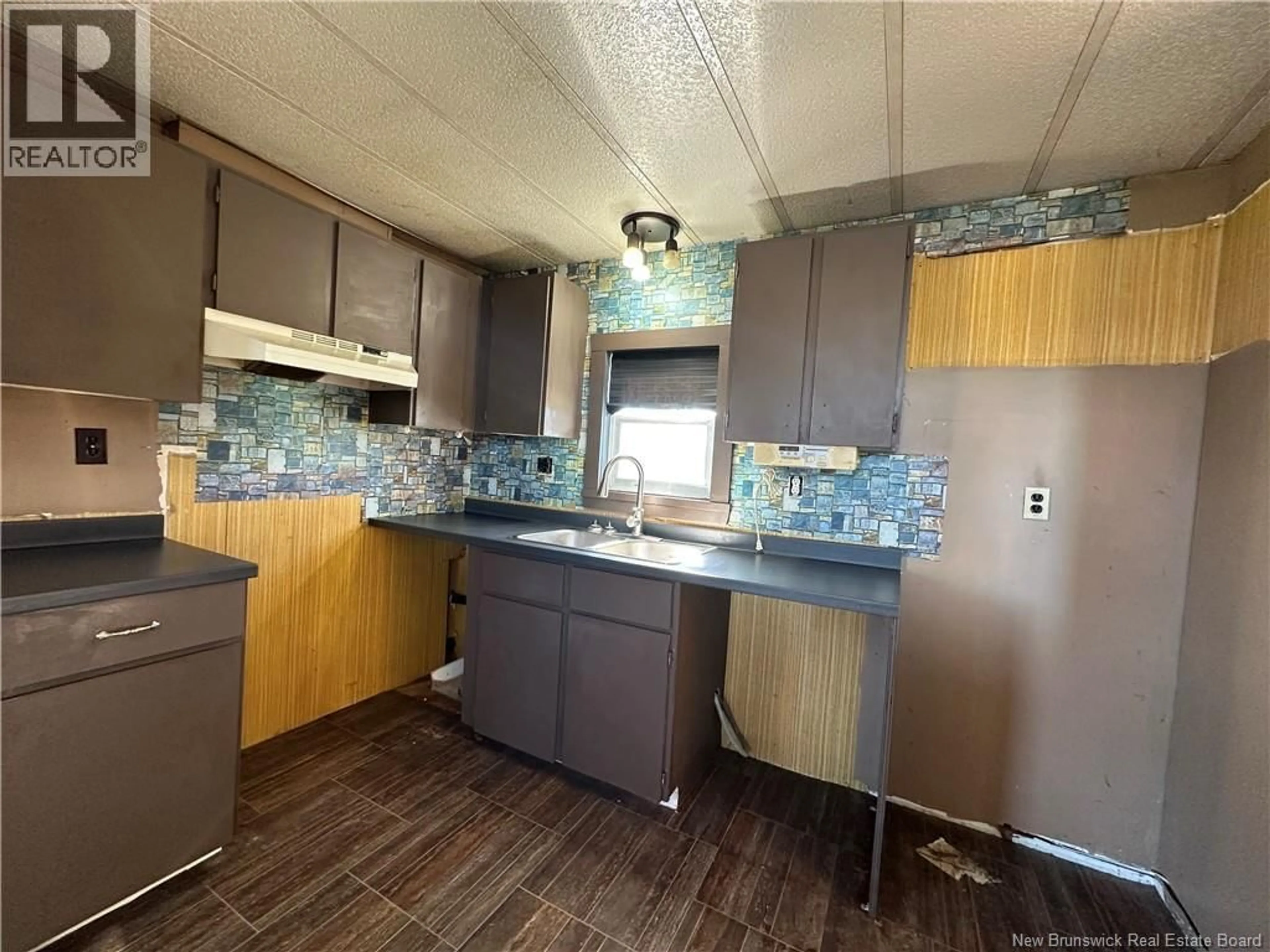 Standard kitchen, unknown for 9 FRANÇOIS STREET, Charlo New Brunswick E8E2J8