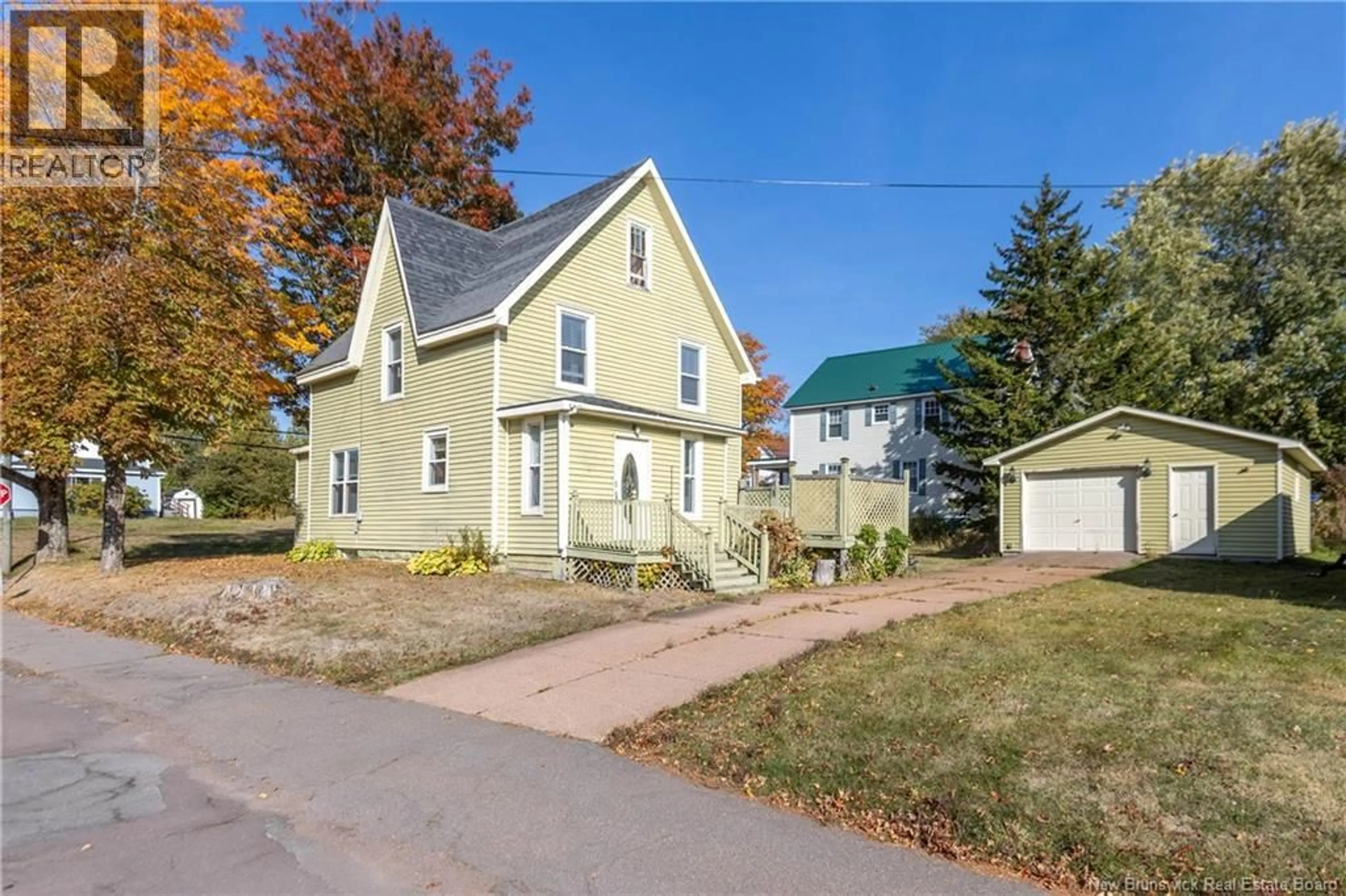 A pic from outside/outdoor area/front of a property/back of a property/a pic from drone, street for 78 SALEM STREET, Sackville New Brunswick E4L4J9