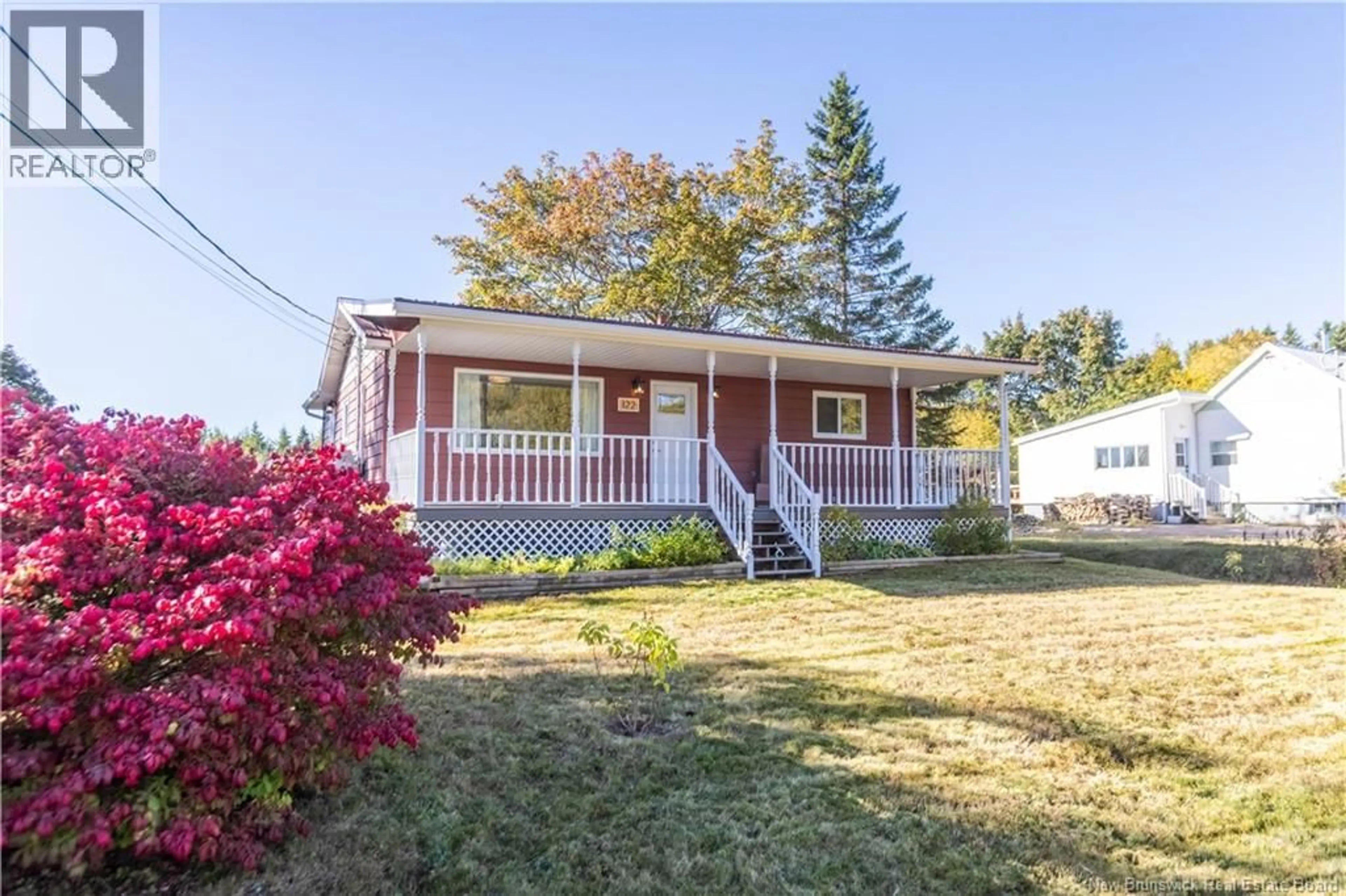 Home with vinyl exterior material, street for 122 CHARLOTTE, Sackville New Brunswick E4L2Y8