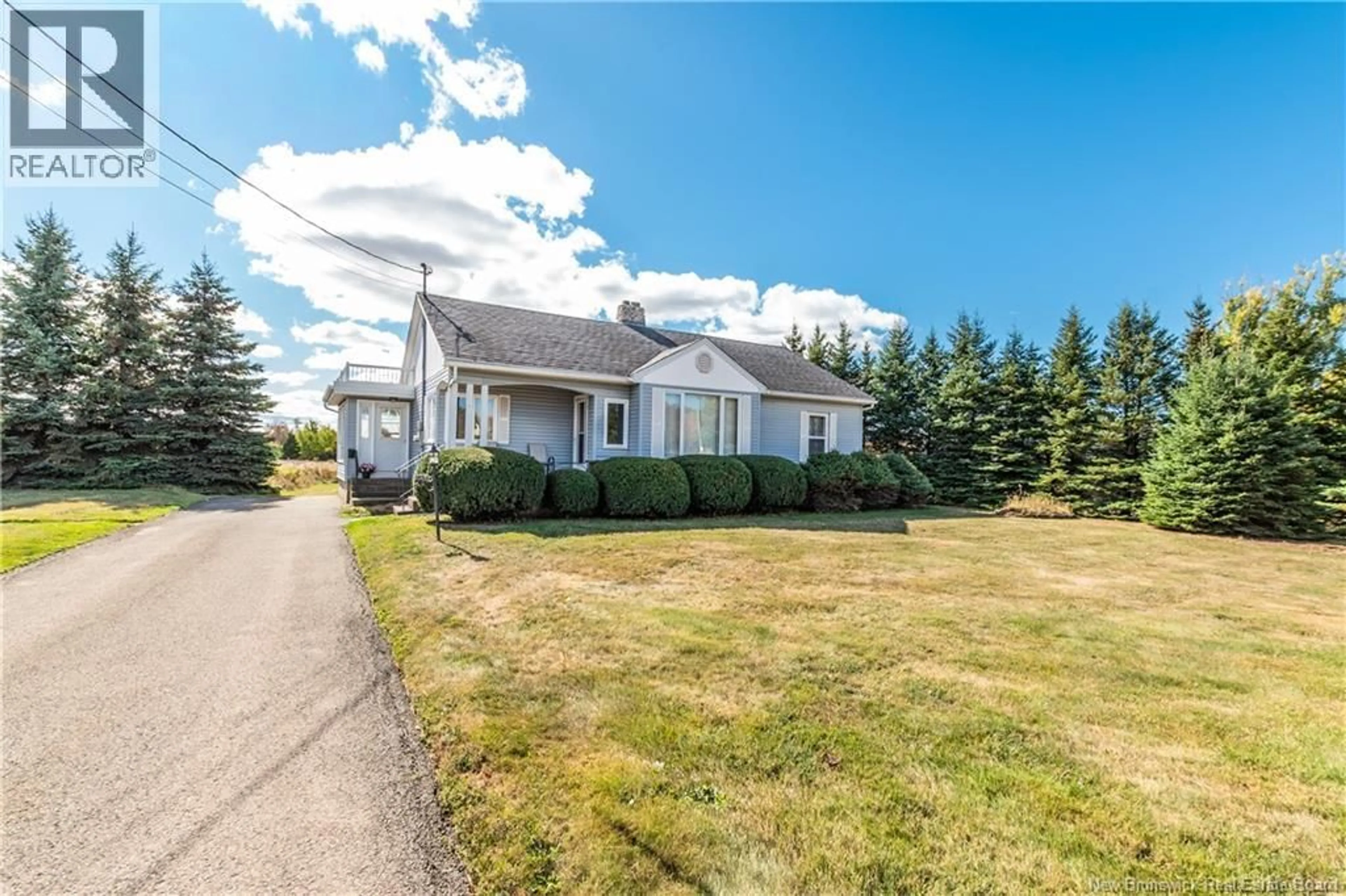 A pic from outside/outdoor area/front of a property/back of a property/a pic from drone, street for 2155 AMIRAULT, Dieppe New Brunswick E1A7K3