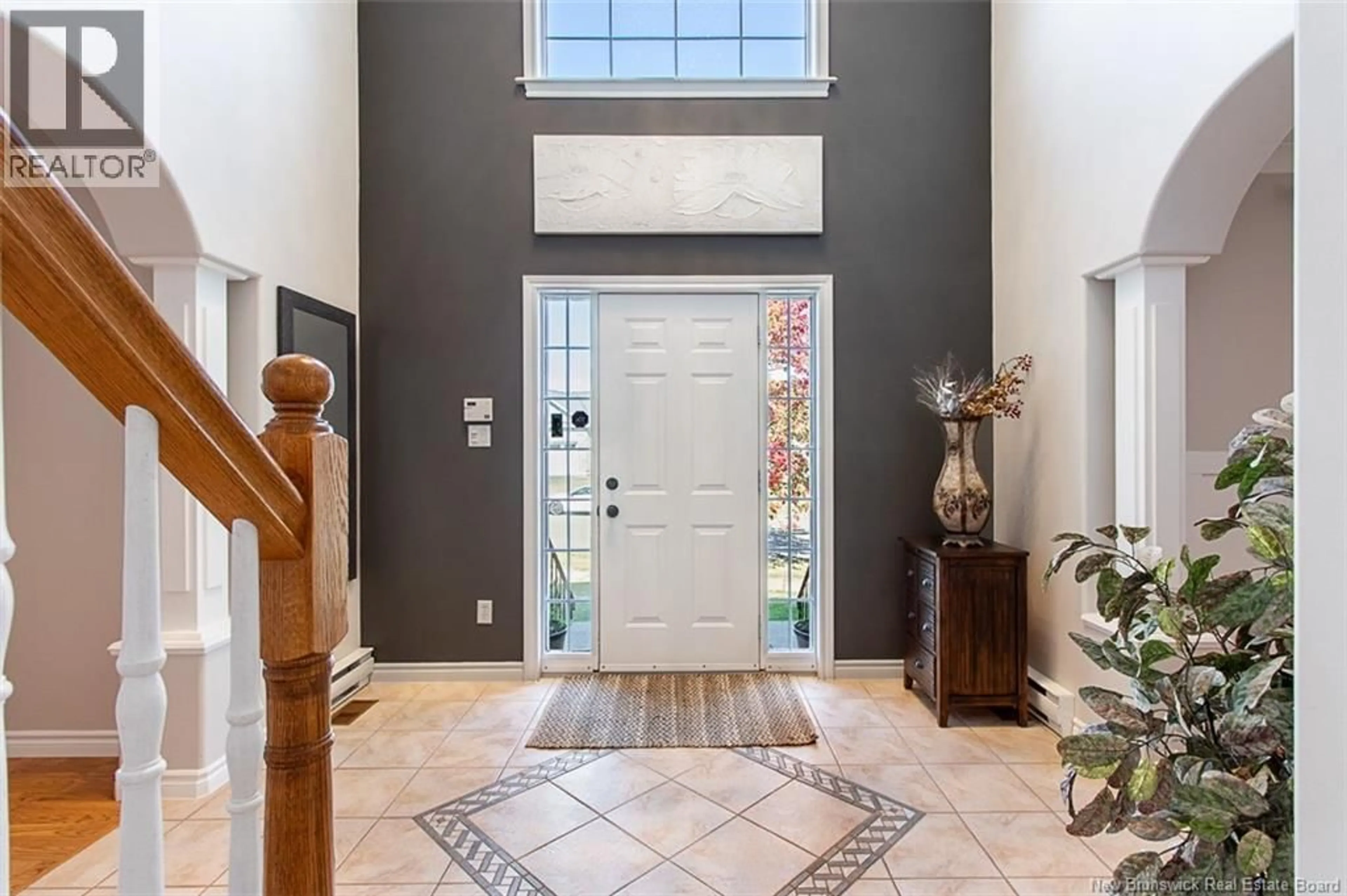 Indoor entryway for 106 ROYAL OAKS BOULEVARD, Moncton New Brunswick E1H3P2