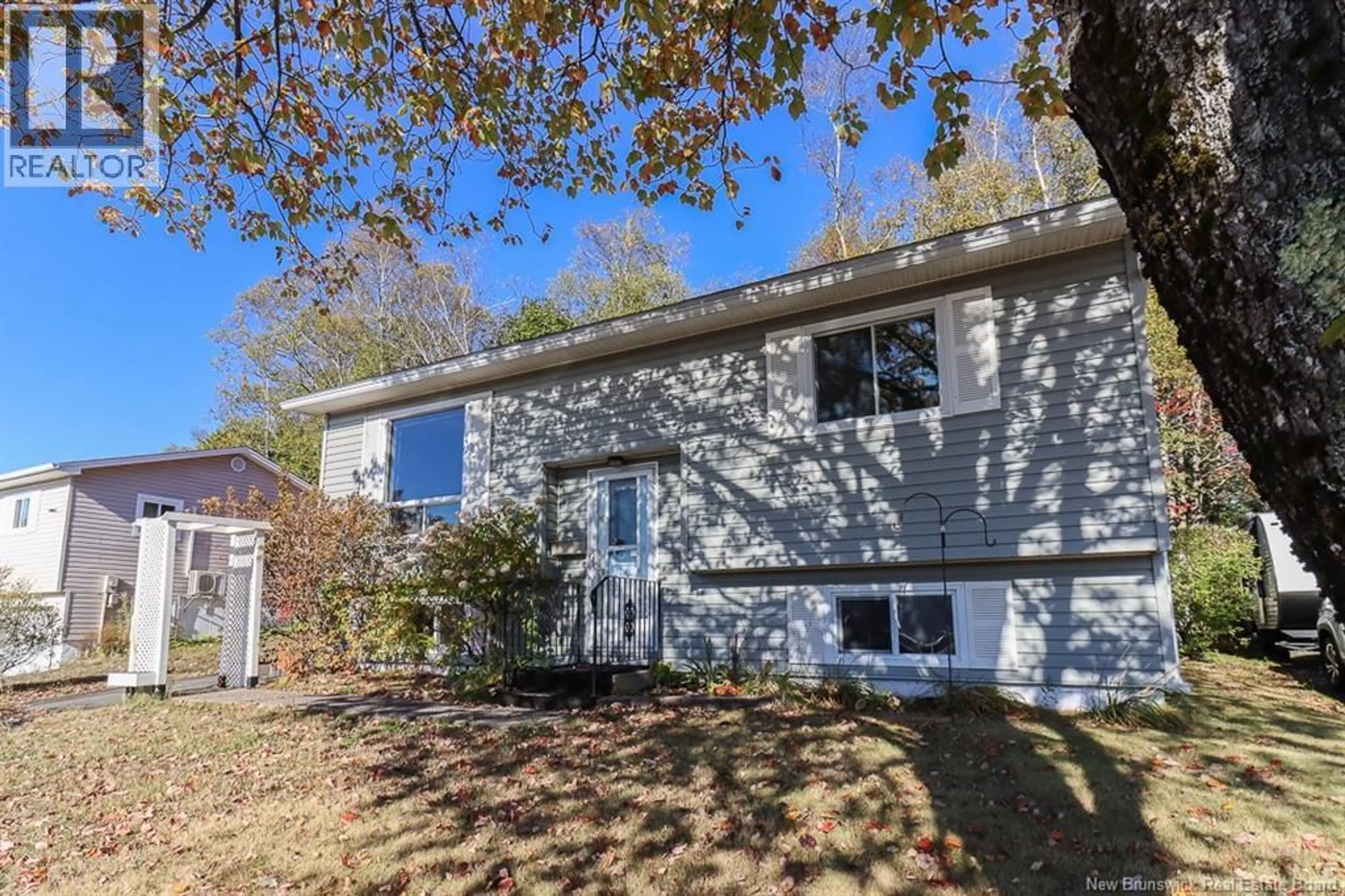 Home with vinyl exterior material, unknown for 74 BIRCHWOOD PLACE, Saint John New Brunswick E2M5G5