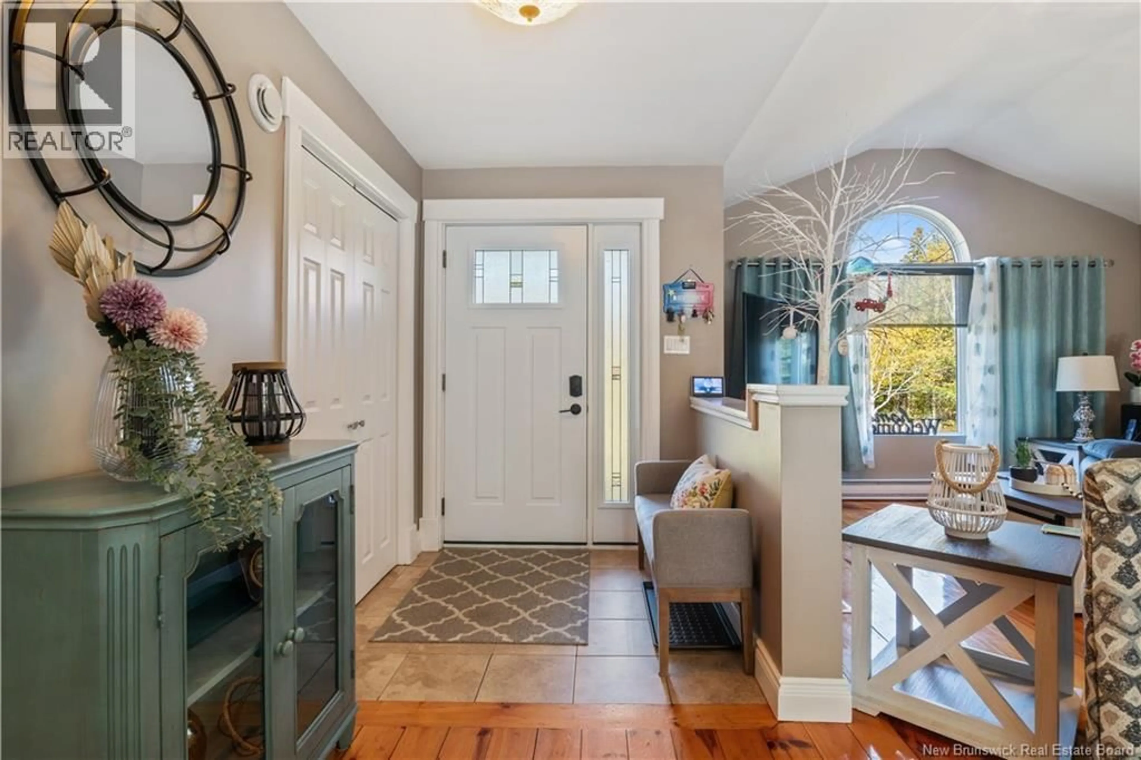 Indoor entryway for 789 SAINT CHARLES, Saint-Charles New Brunswick E4W4S1