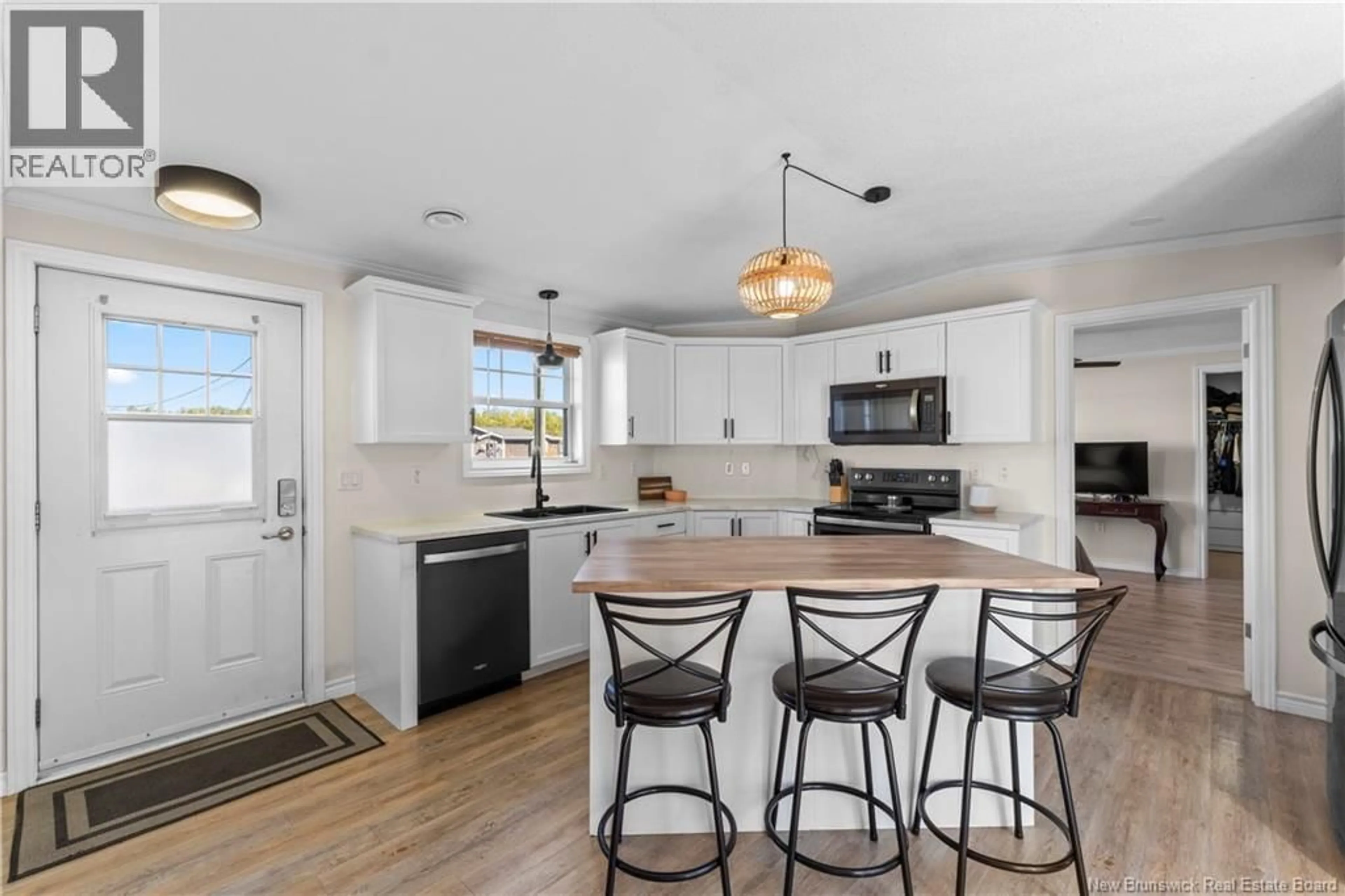 Open concept kitchen, unknown for 231 BONAVENTURE STREET, Shediac New Brunswick E4P0G9