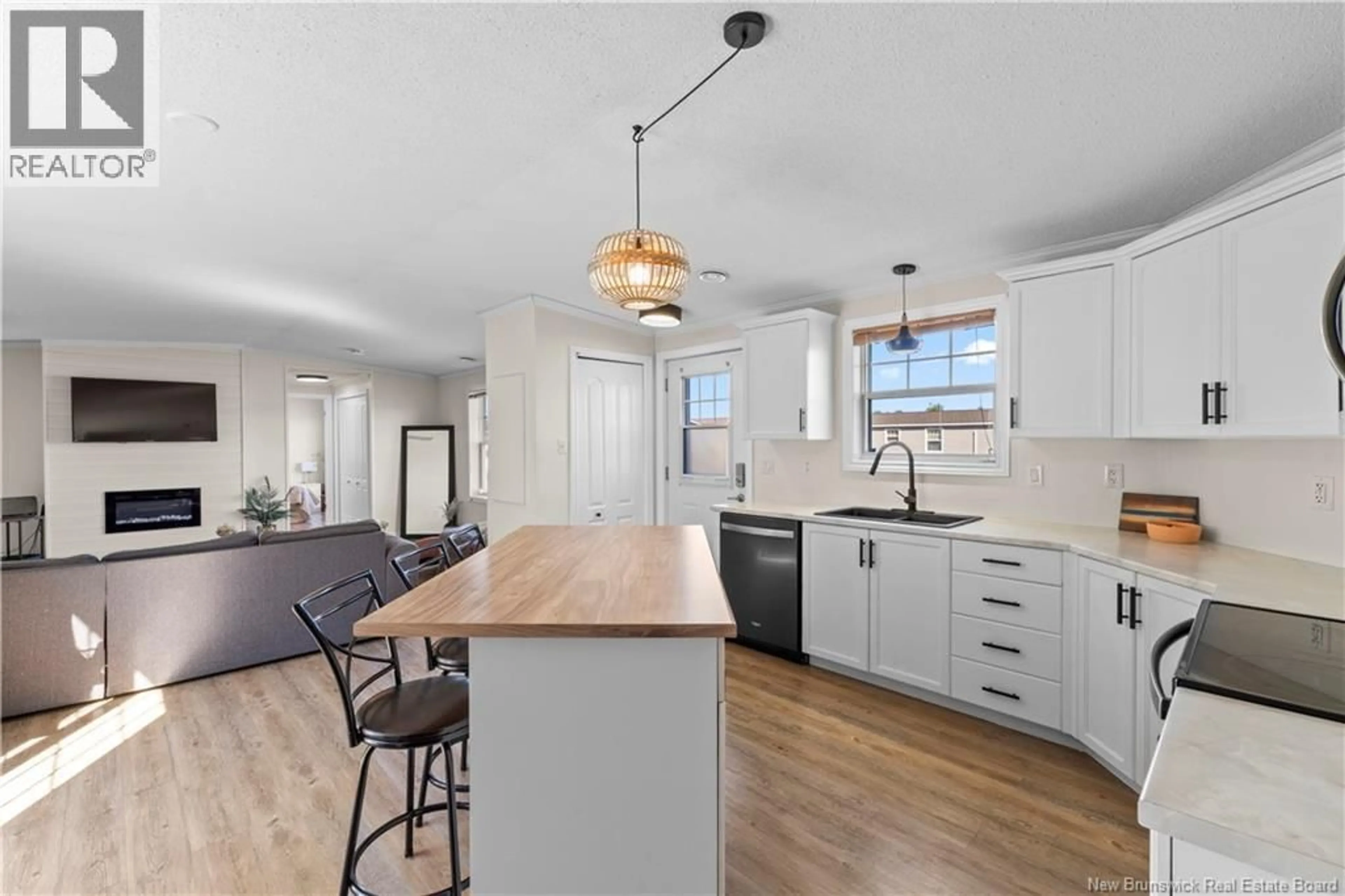 Open concept kitchen, unknown for 231 BONAVENTURE STREET, Shediac New Brunswick E4P0G9