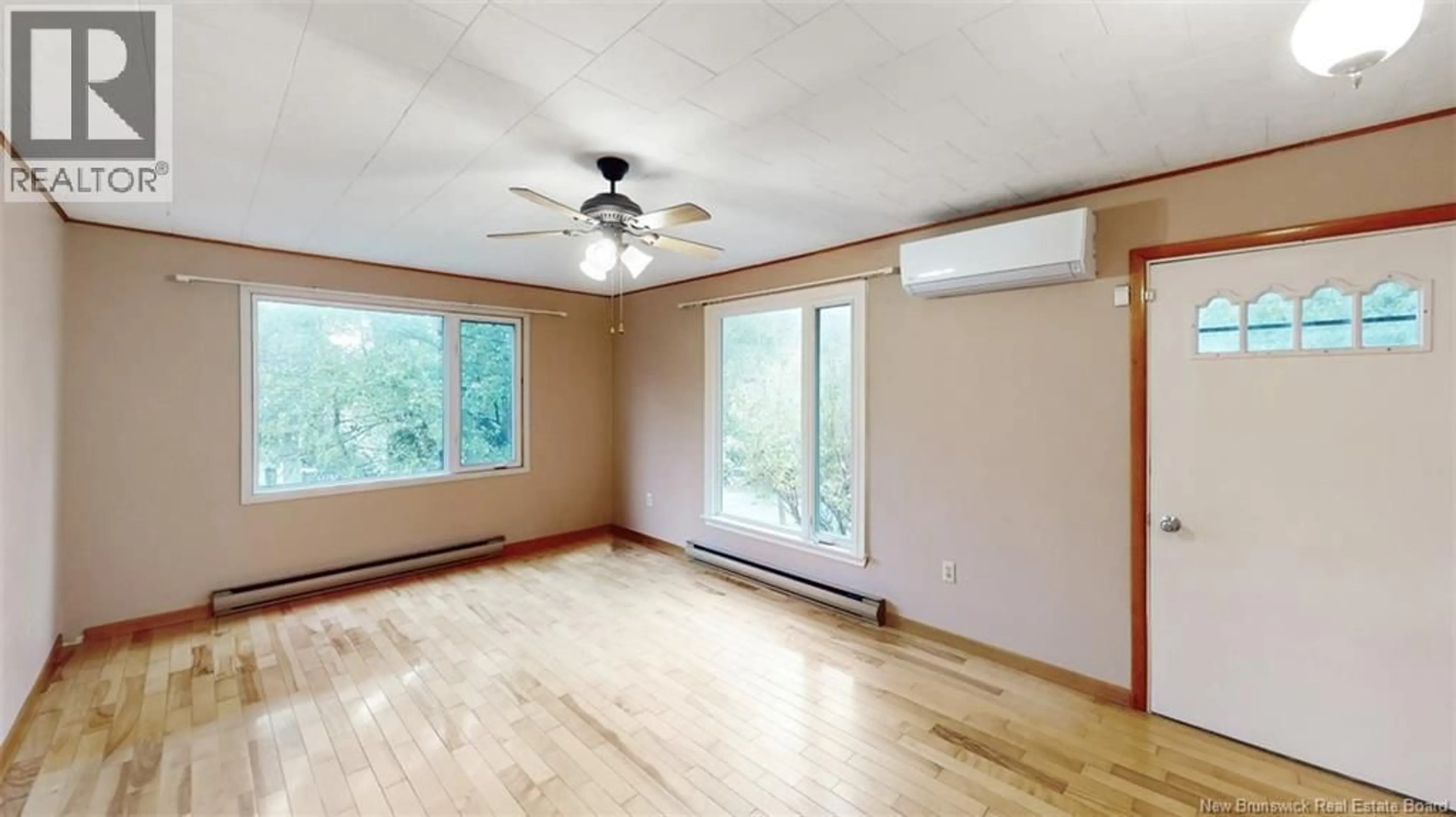 A pic of a room for 70 FRANCIS STREET, Saint John New Brunswick E2M4S4