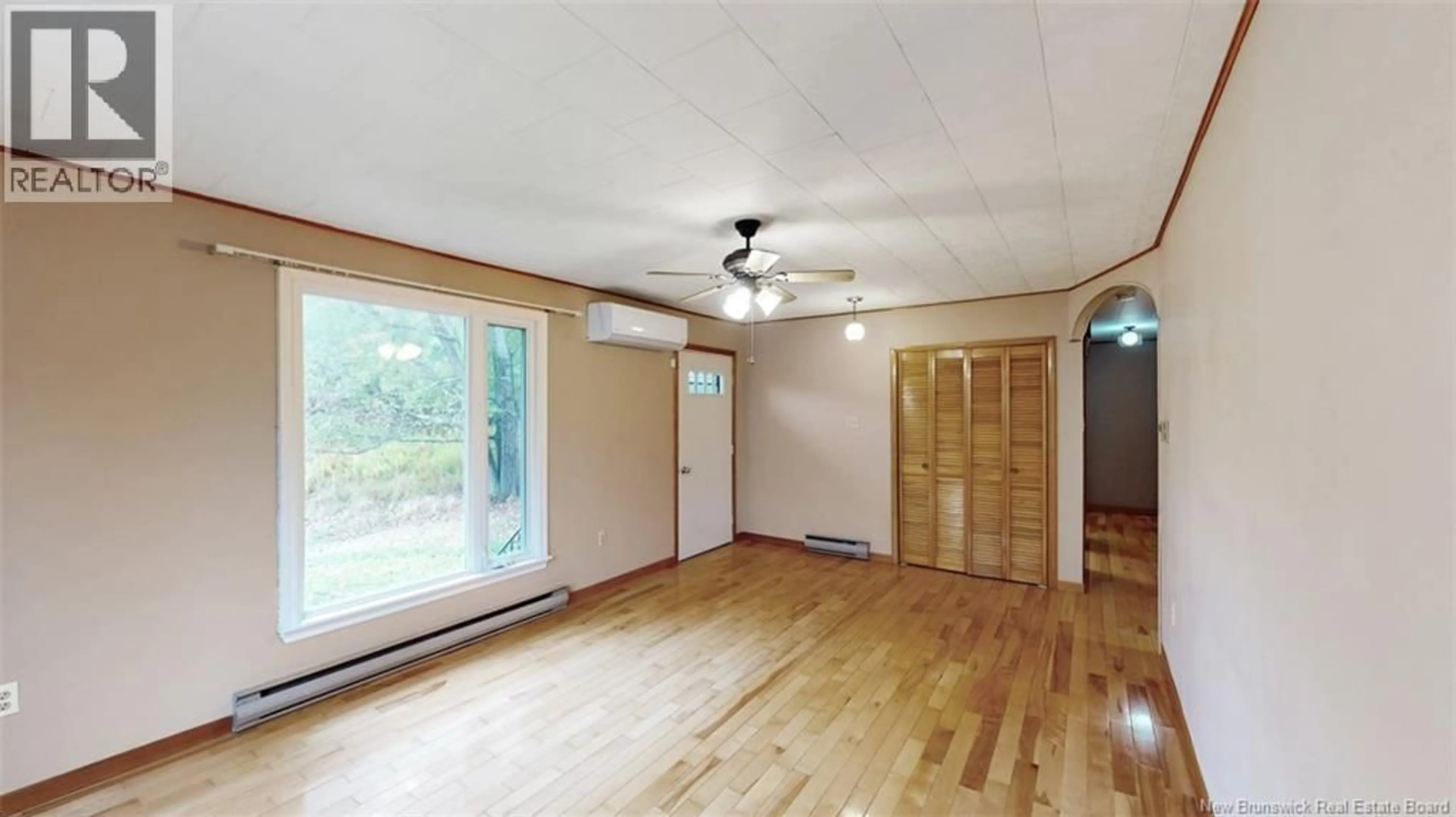 A pic of a room for 70 FRANCIS STREET, Saint John New Brunswick E2M4S4