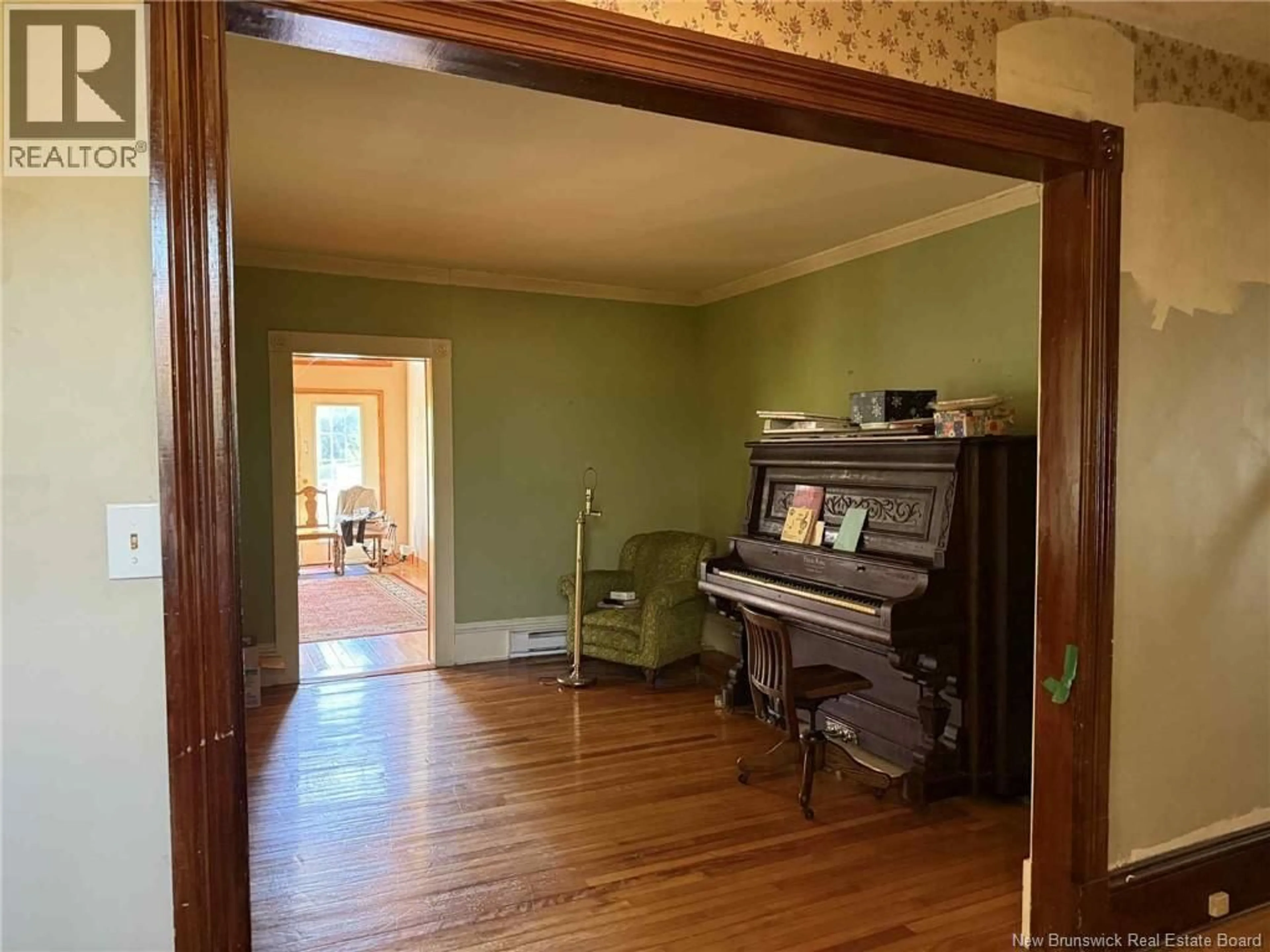 A pic of a room for 1624 WATER STREET, Miramichi New Brunswick E1N1A8