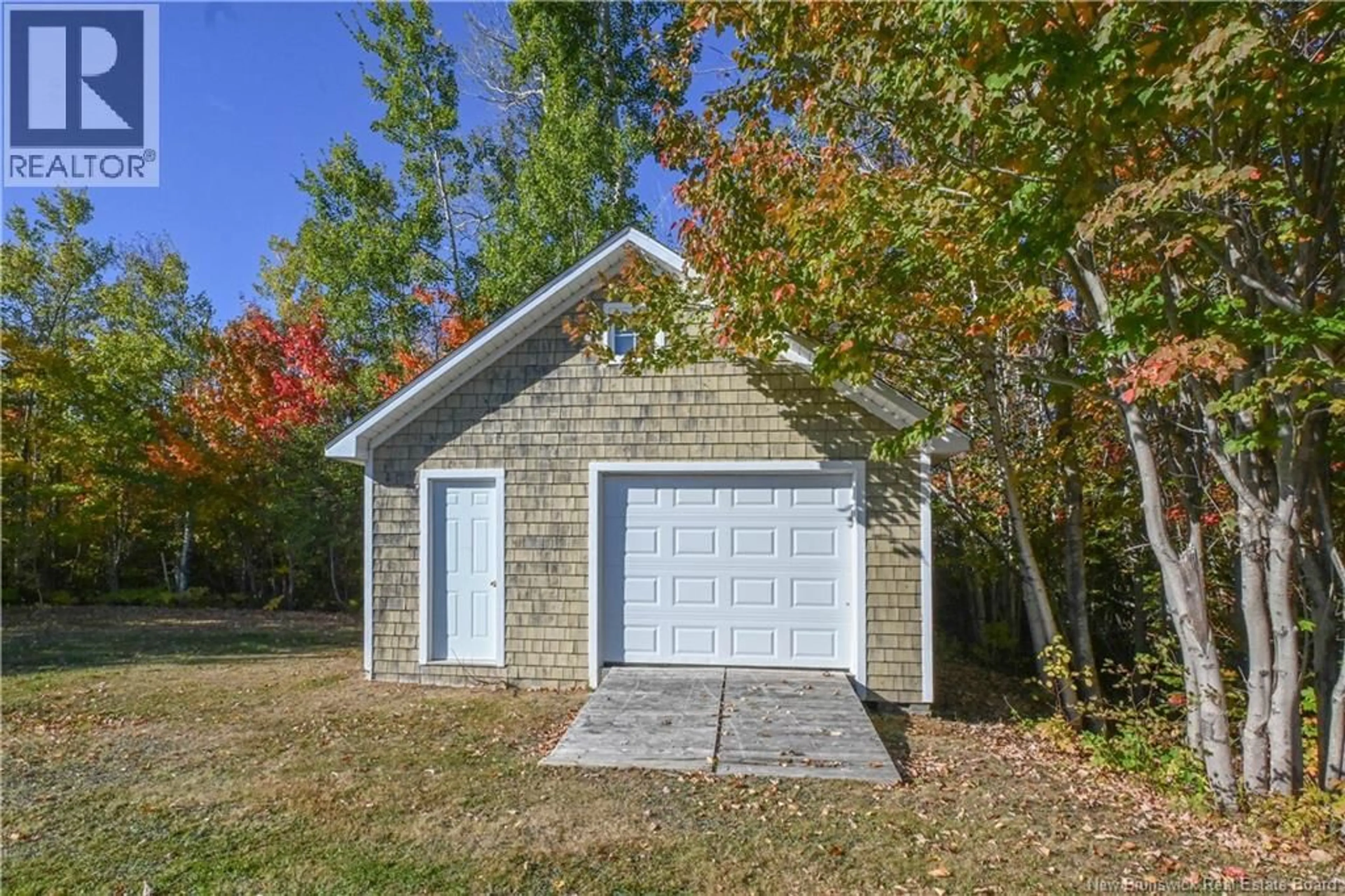 Shed for 118 RUE DU PORTAGE, Caraquet New Brunswick E1W1A8