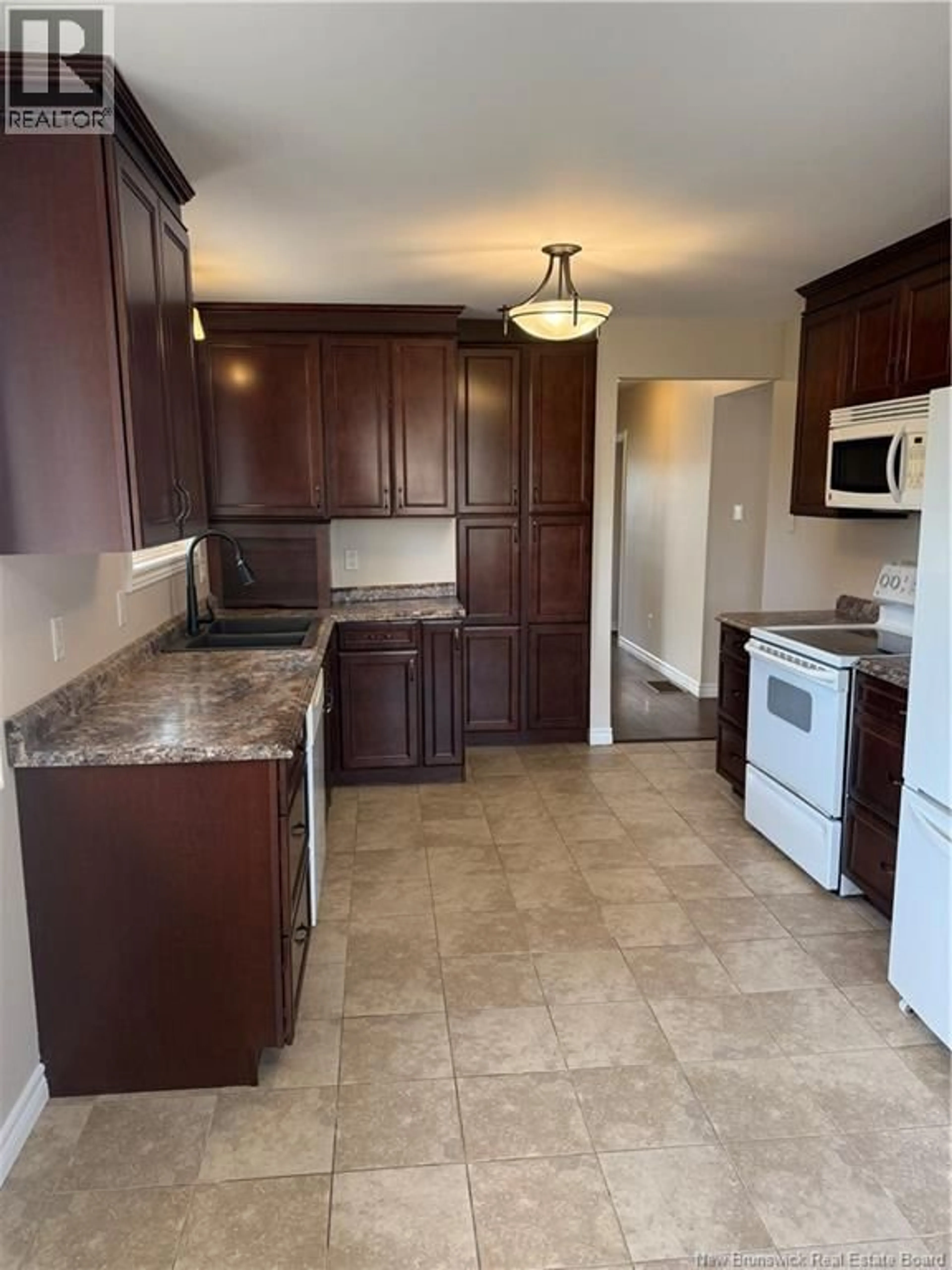 Standard kitchen, ceramic/tile floor for 55 PERCY KELLY DRIVE, Miramichi New Brunswick E1V5V5